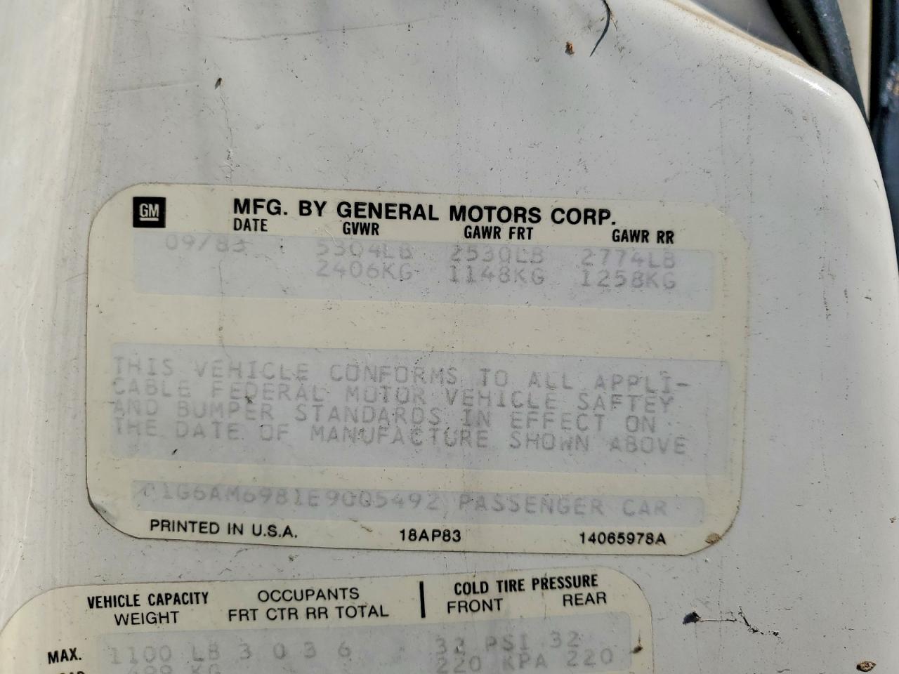 1984 Cadillac Deville White vin: 1G6AM6981E9005492
