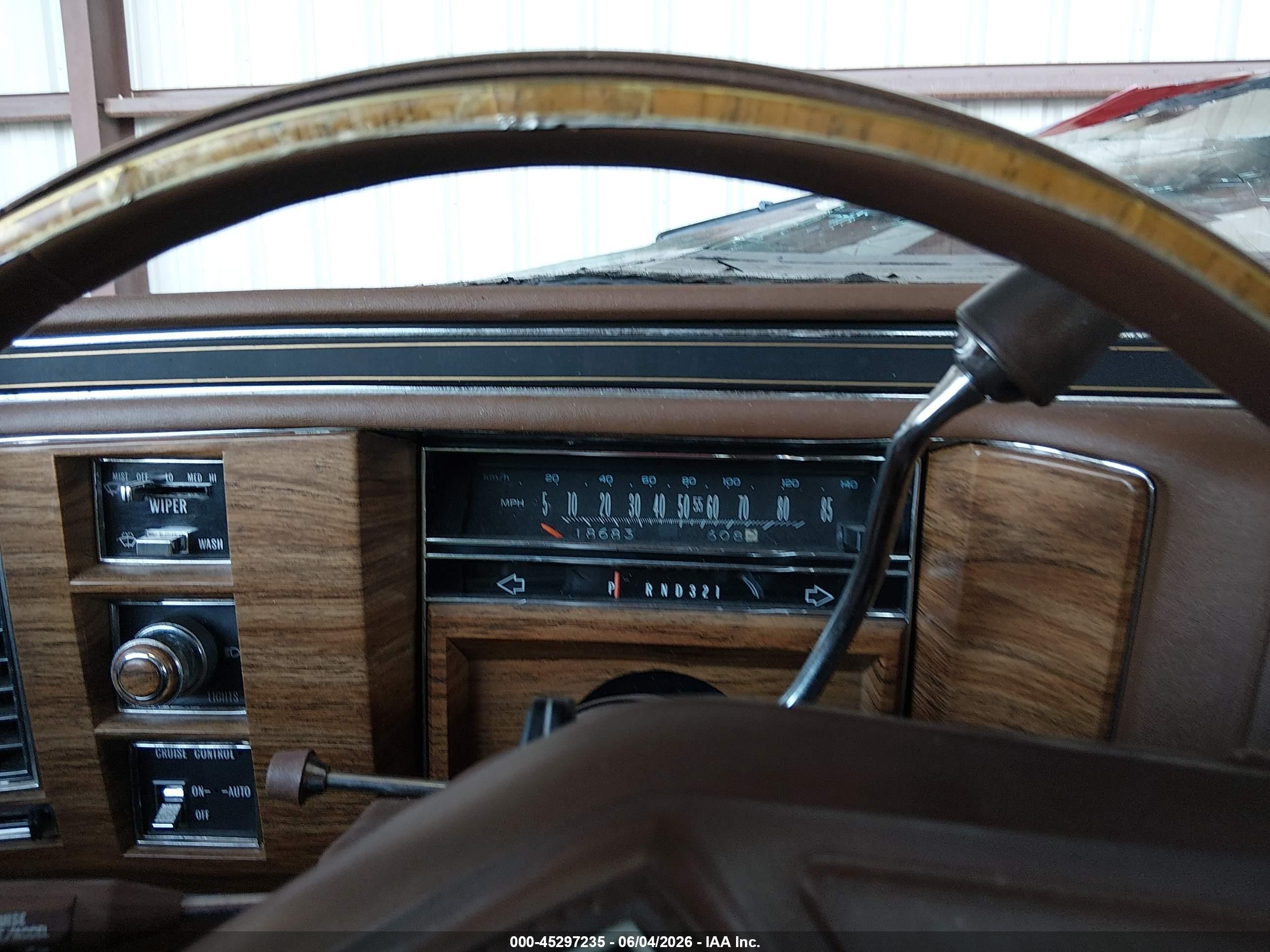 1984 Cadillac Deville   Red vin: 1G6AM6981E9144537