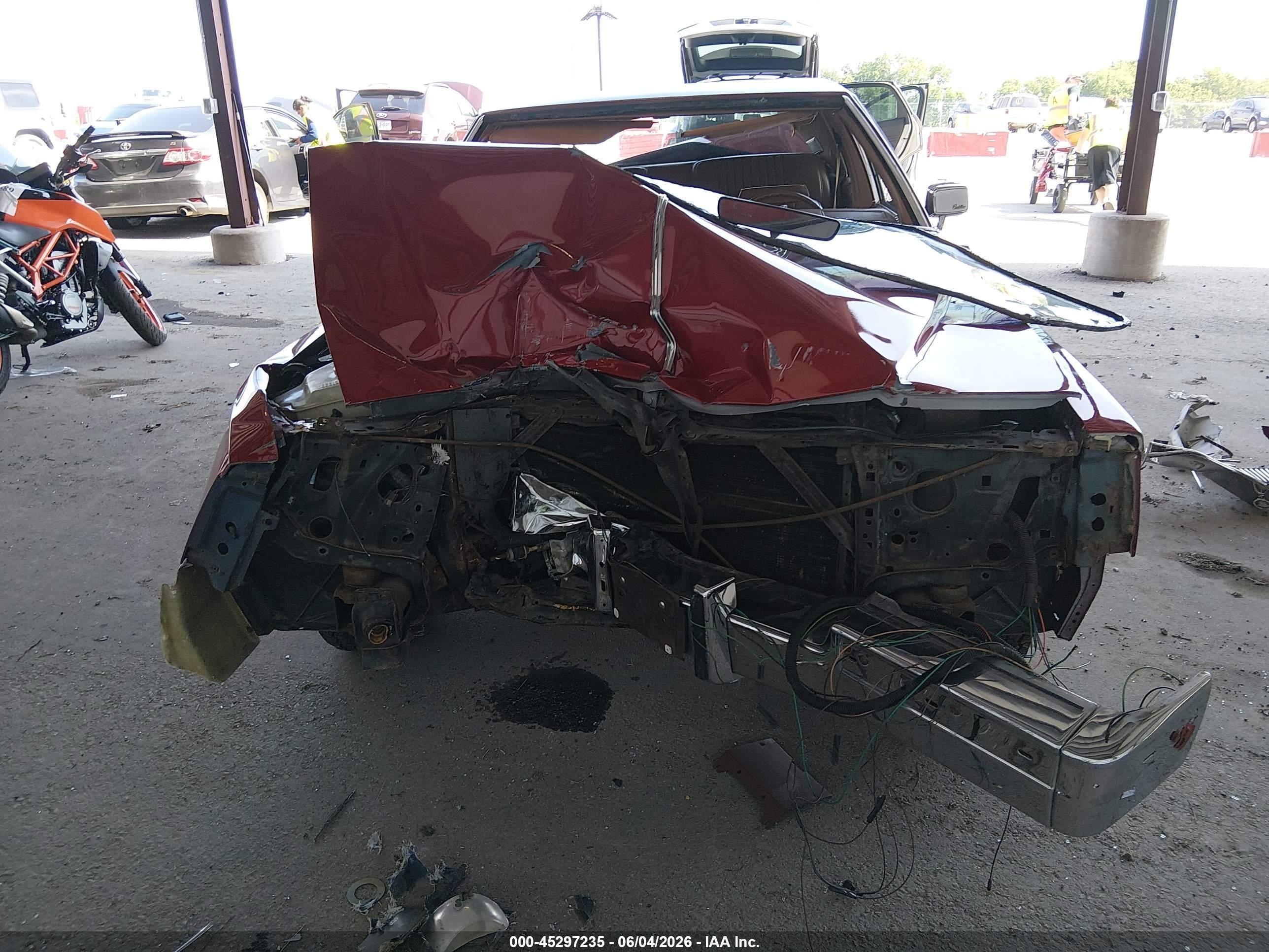 1984 Cadillac Deville   Red vin: 1G6AM6981E9144537