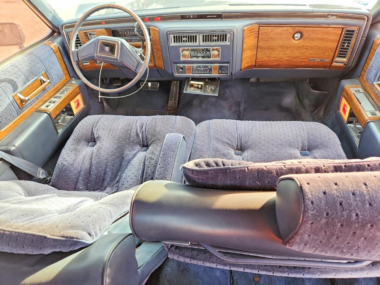 1984 Cadillac Deville Blue vin: 1G6AM6986E9043381