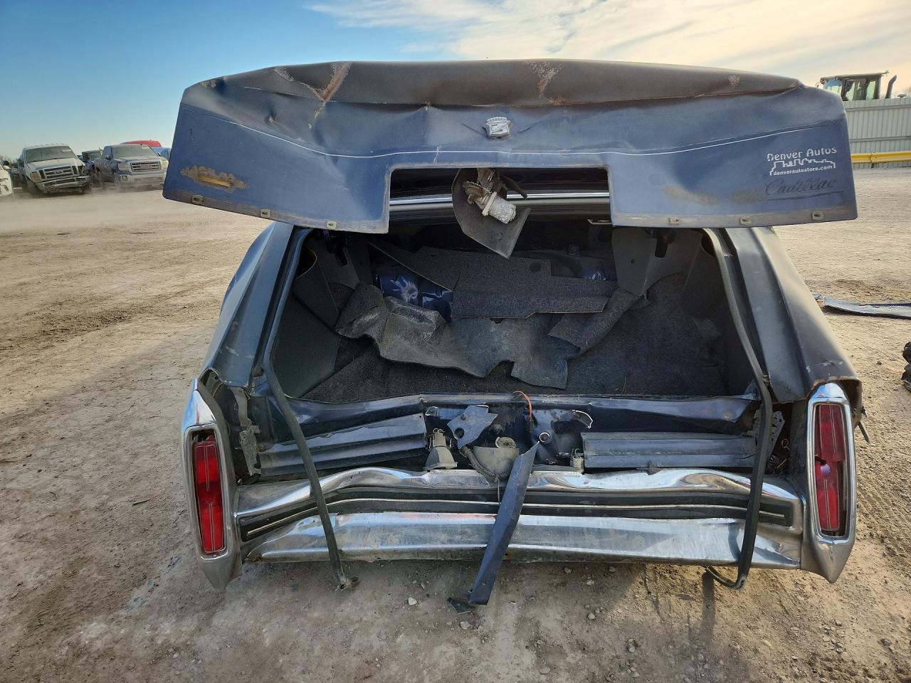 1984 Cadillac Deville Blue vin: 1G6AM6986E9043381