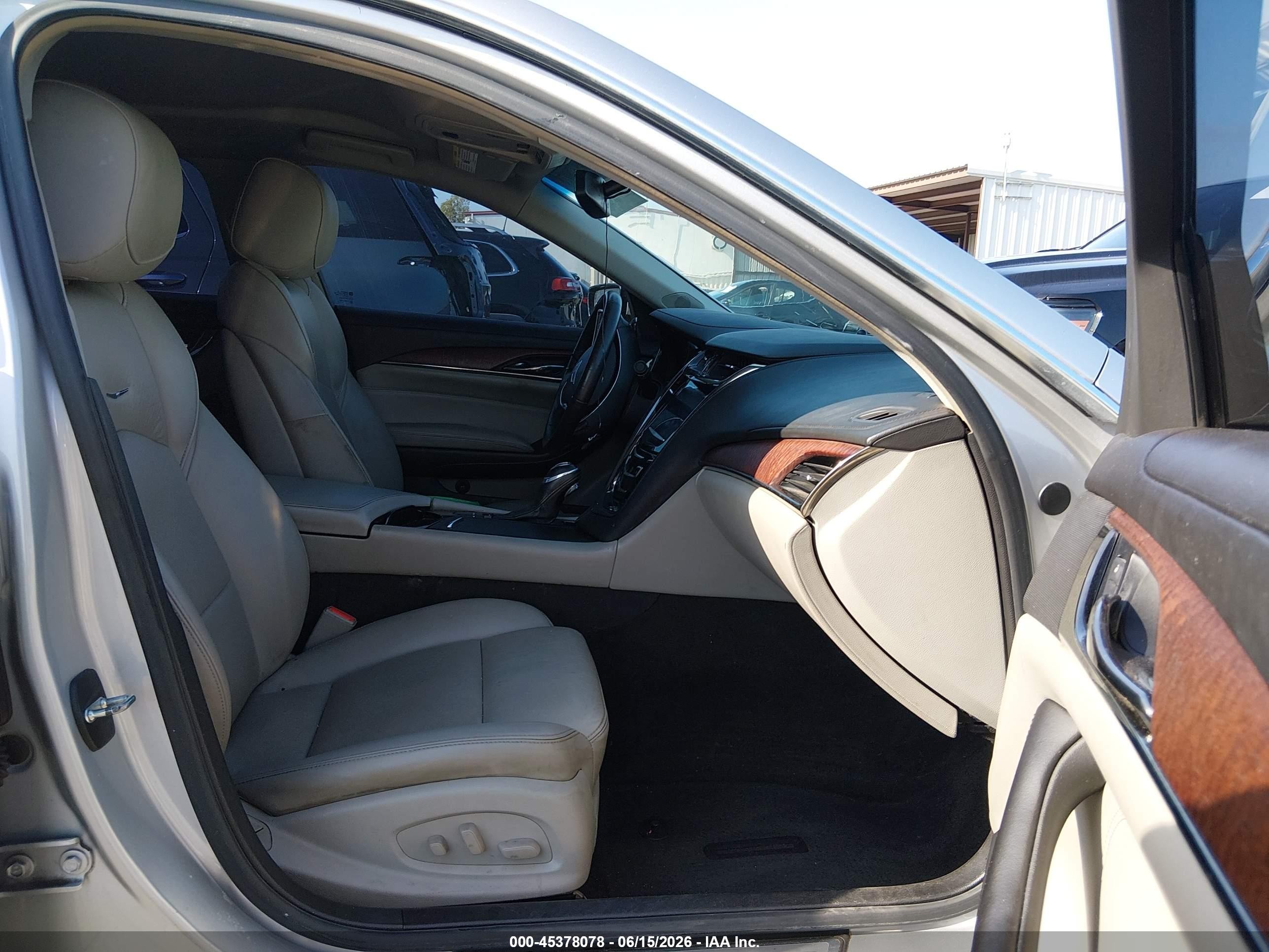 2015 Cadillac Cts Standard Серебряный vin: 1G6AP5SX0F0104751