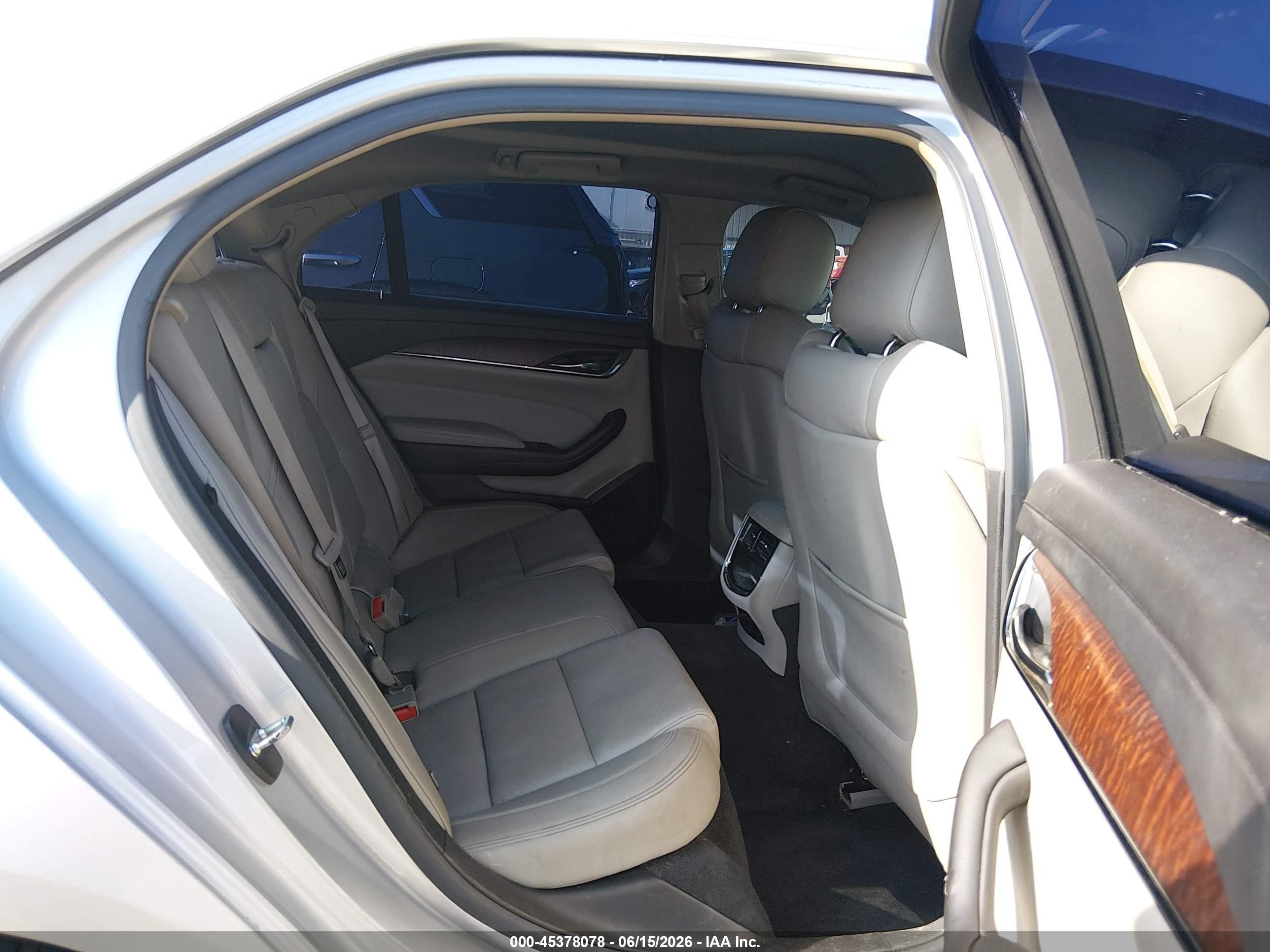 2015 Cadillac Cts Standard Серебряный vin: 1G6AP5SX0F0104751