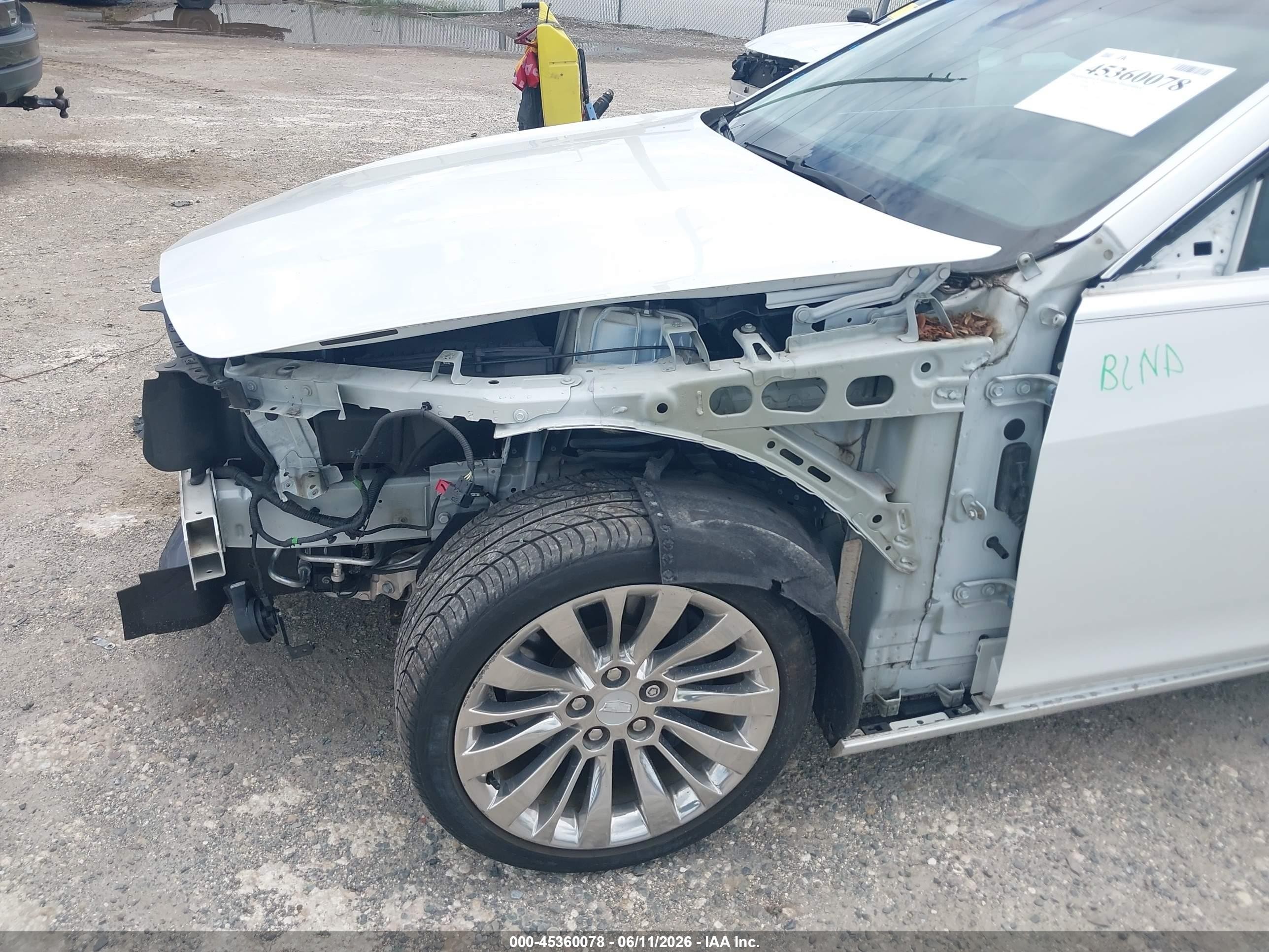 2015 Cadillac Cts Luxury White vin: 1G6AR5S31F0125146