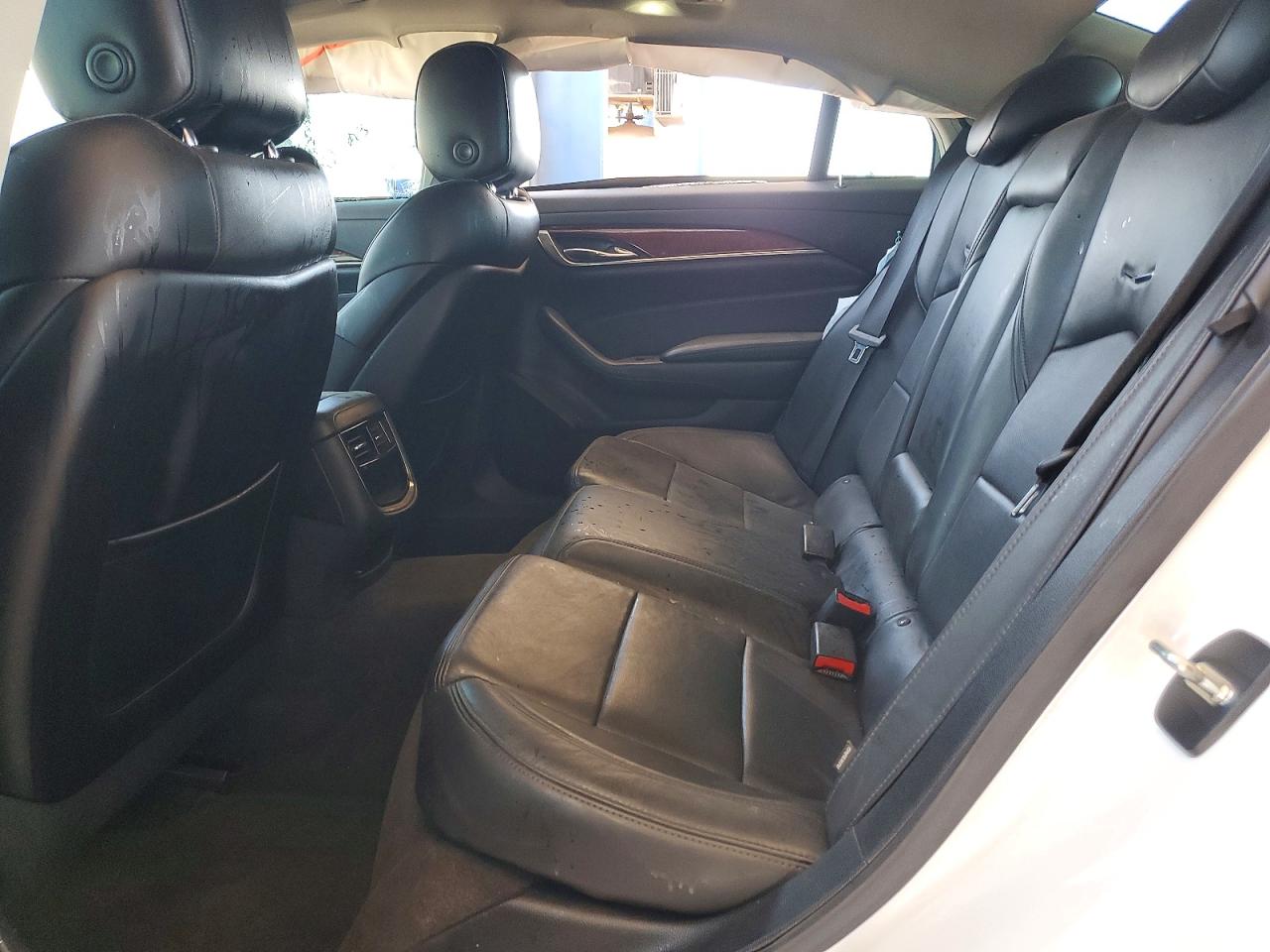 2015 Cadillac Cts Luxury Collection White vin: 1G6AR5S38F0141358
