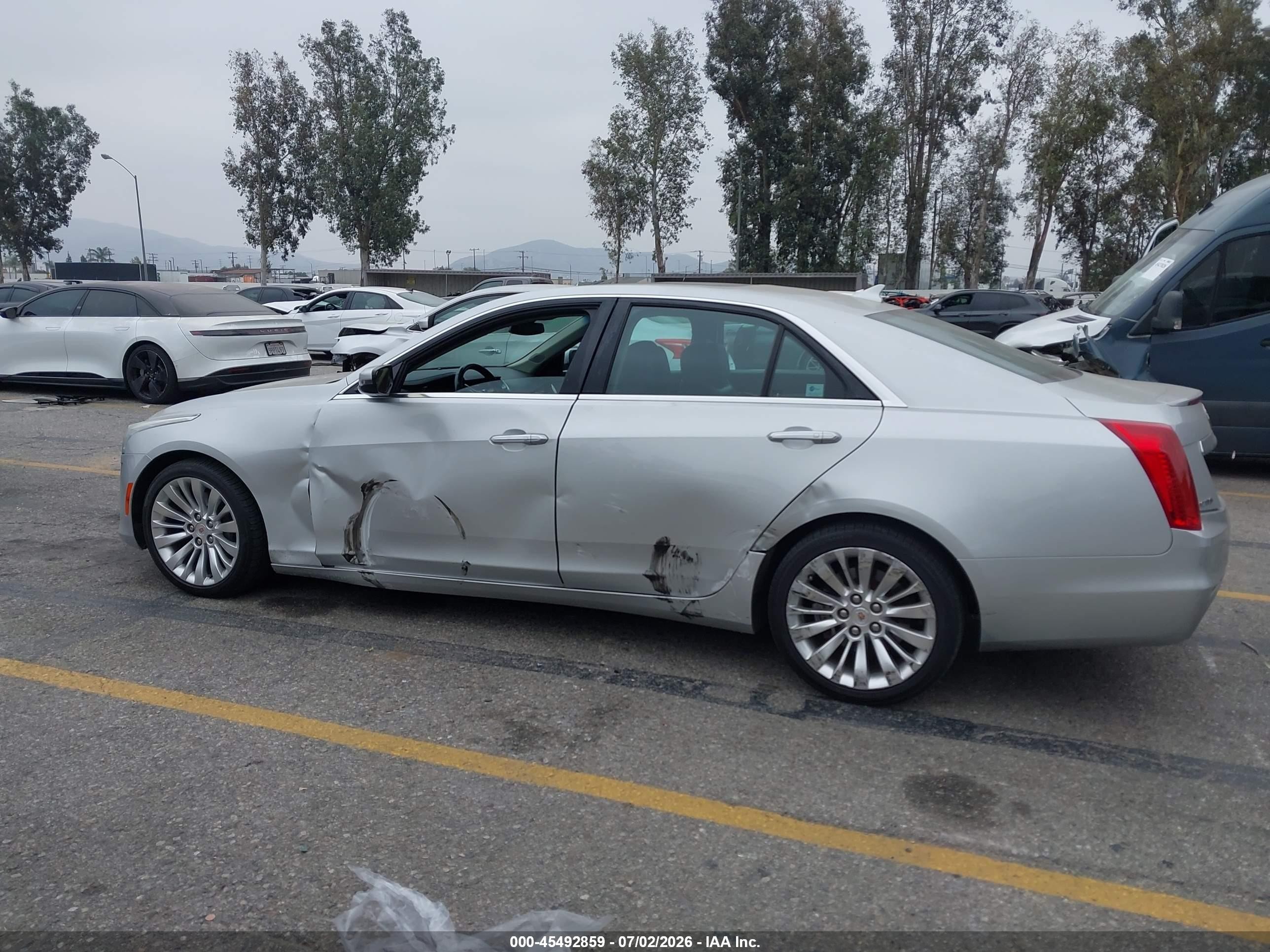 2014 Cadillac Cts Luxury Silver vin: 1G6AR5S39E0177882