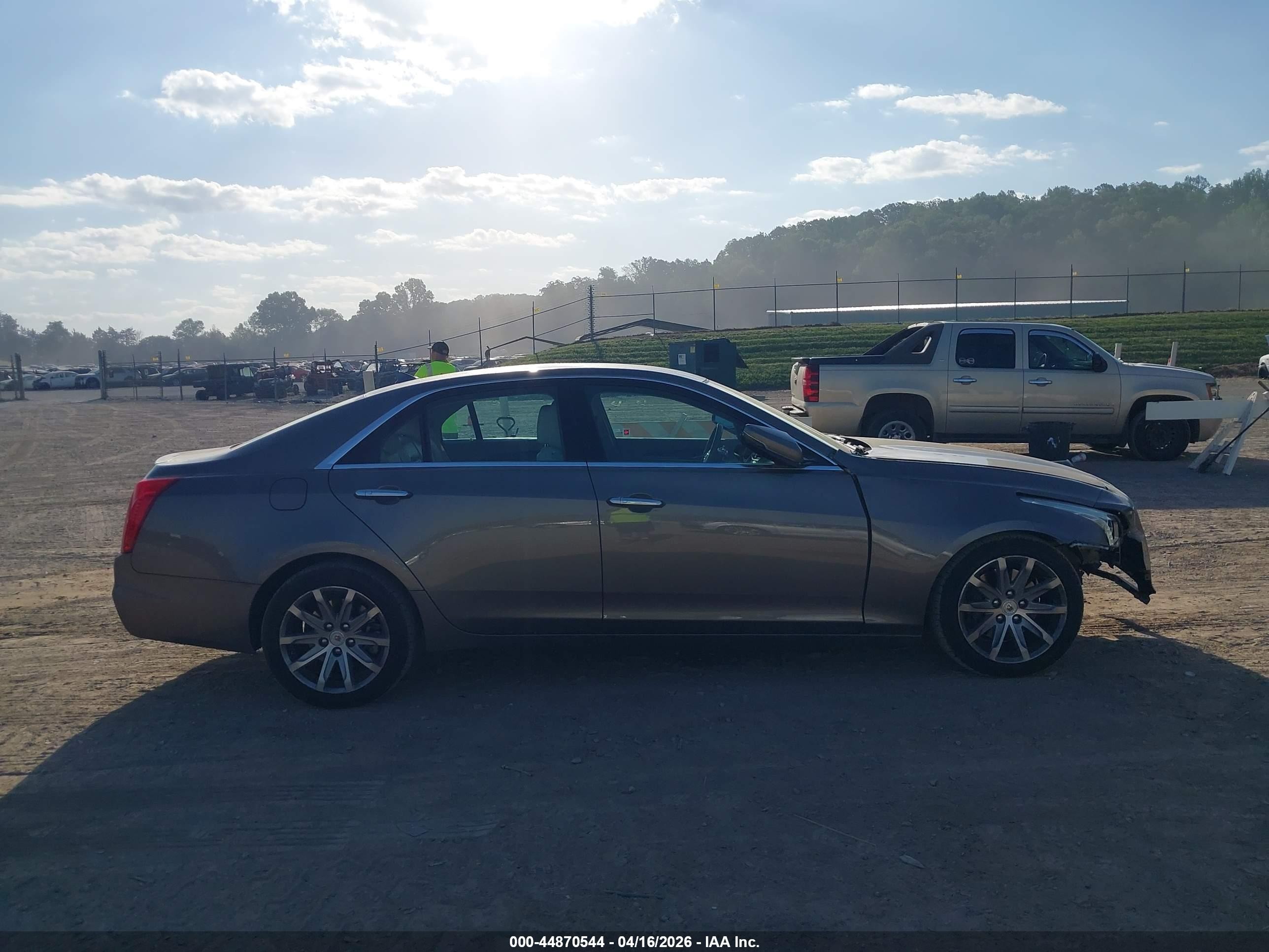 2014 Cadillac Cts Luxury Золотой vin: 1G6AR5SX0E0171505