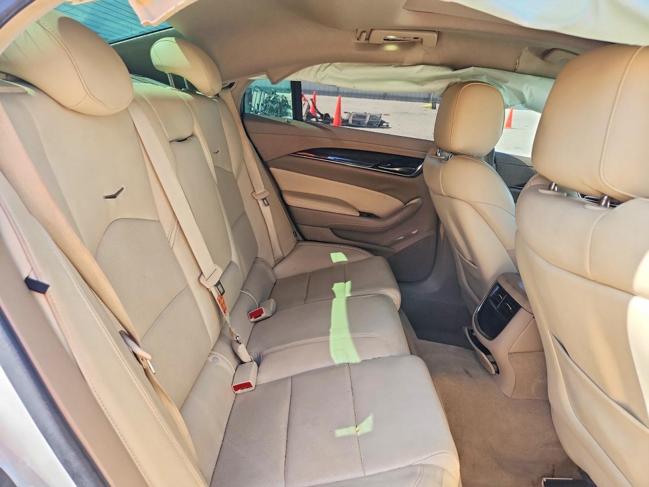 2015 Cadillac Cts Luxury Collection Белый vin: 1G6AR5SX0F0118305