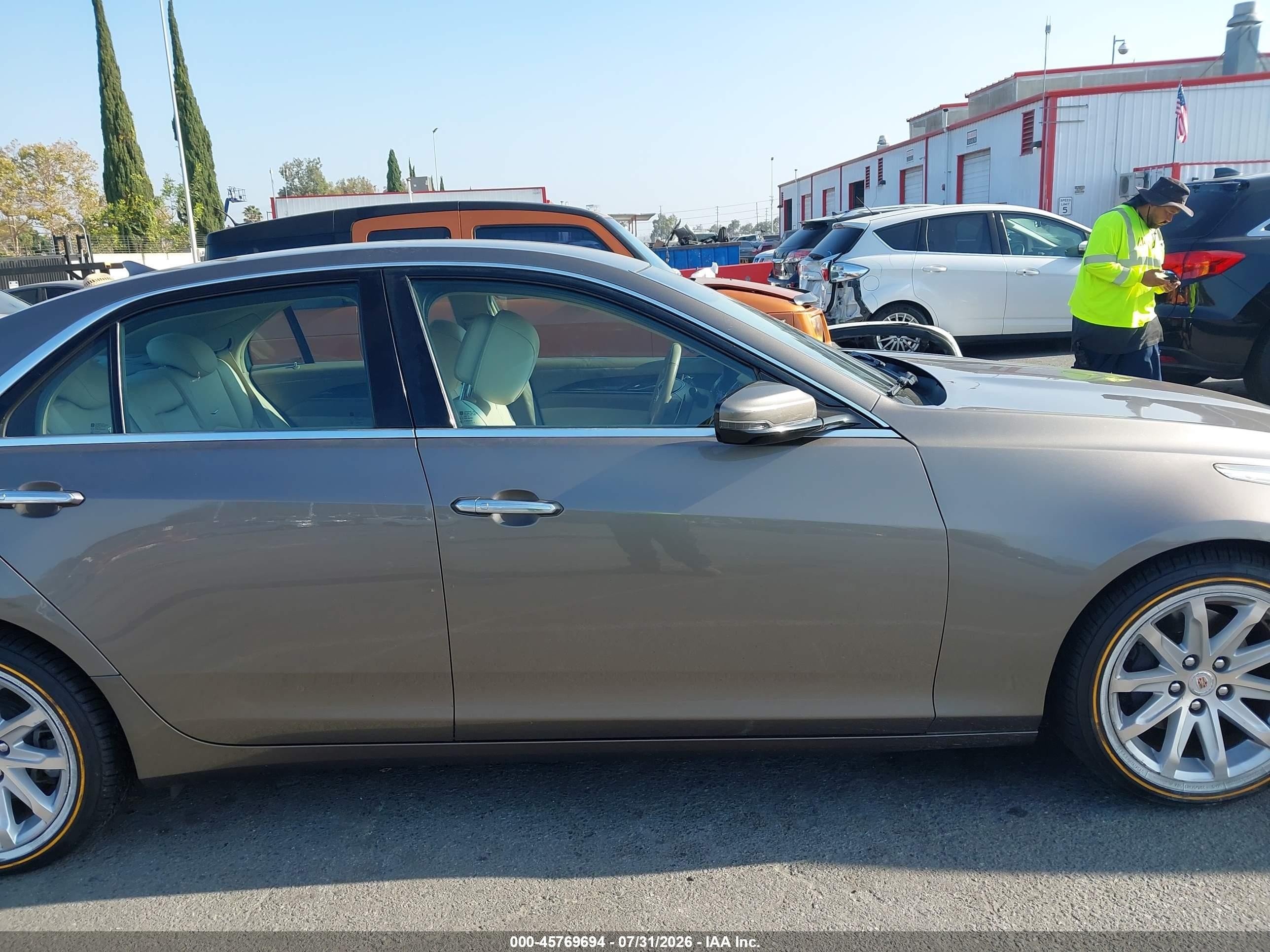 2014 Cadillac Cts Luxury Brown vin: 1G6AR5SX4E0166419