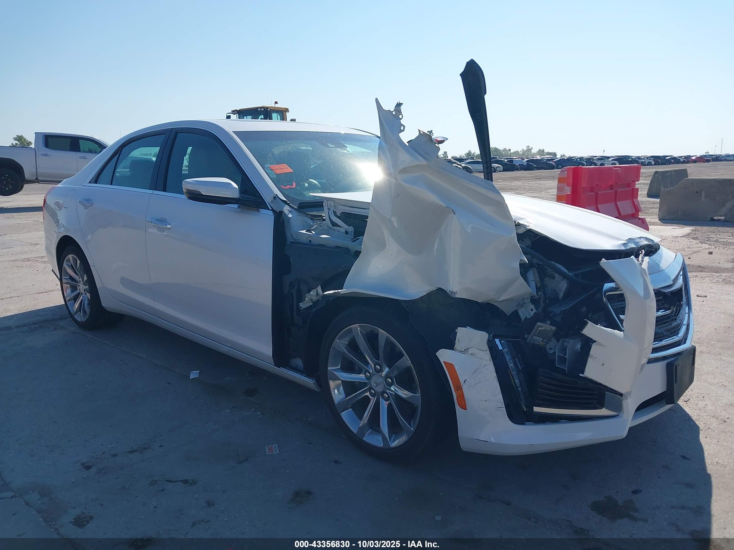 2018 Cadillac Cts Luxury White vin: 1G6AR5SX7J0141041