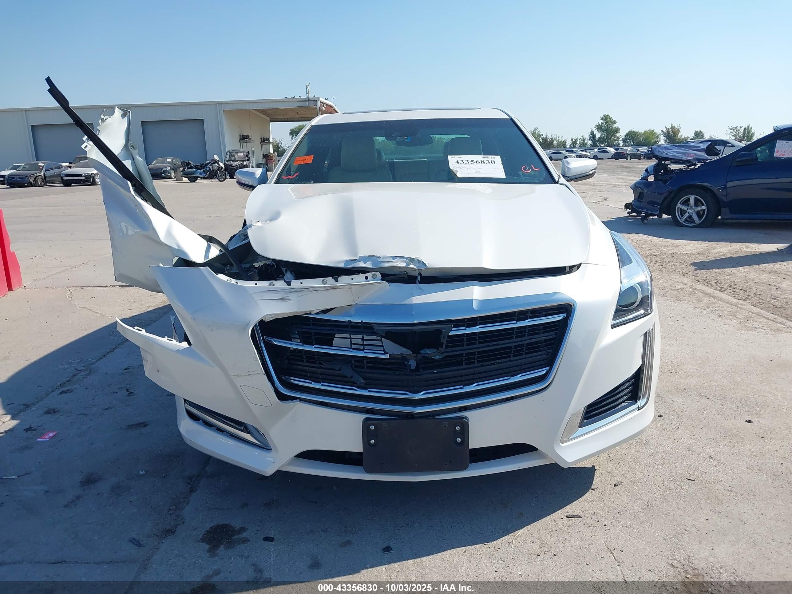 2018 Cadillac Cts Luxury White vin: 1G6AR5SX7J0141041