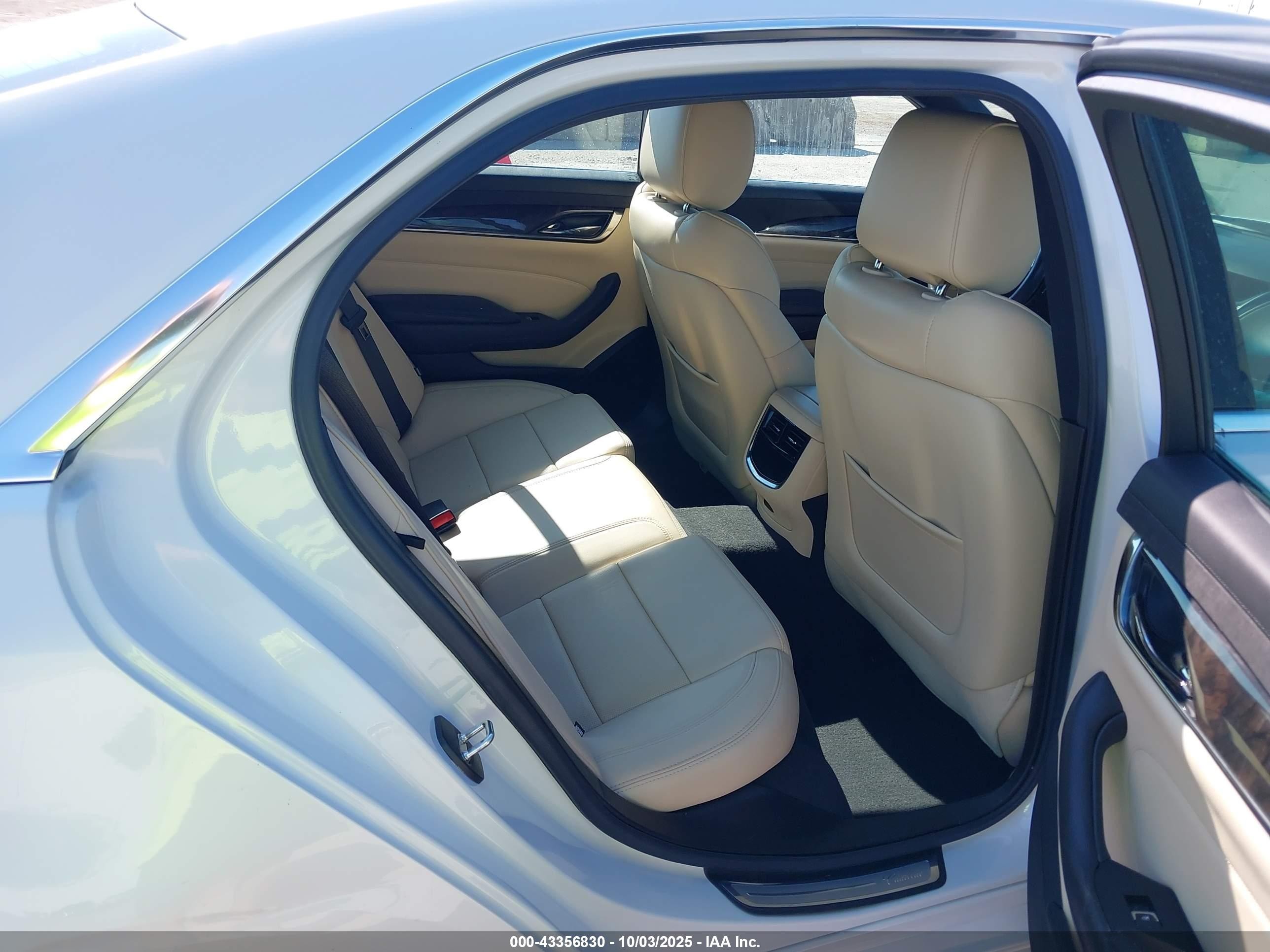 2018 Cadillac Cts Luxury White vin: 1G6AR5SX7J0141041