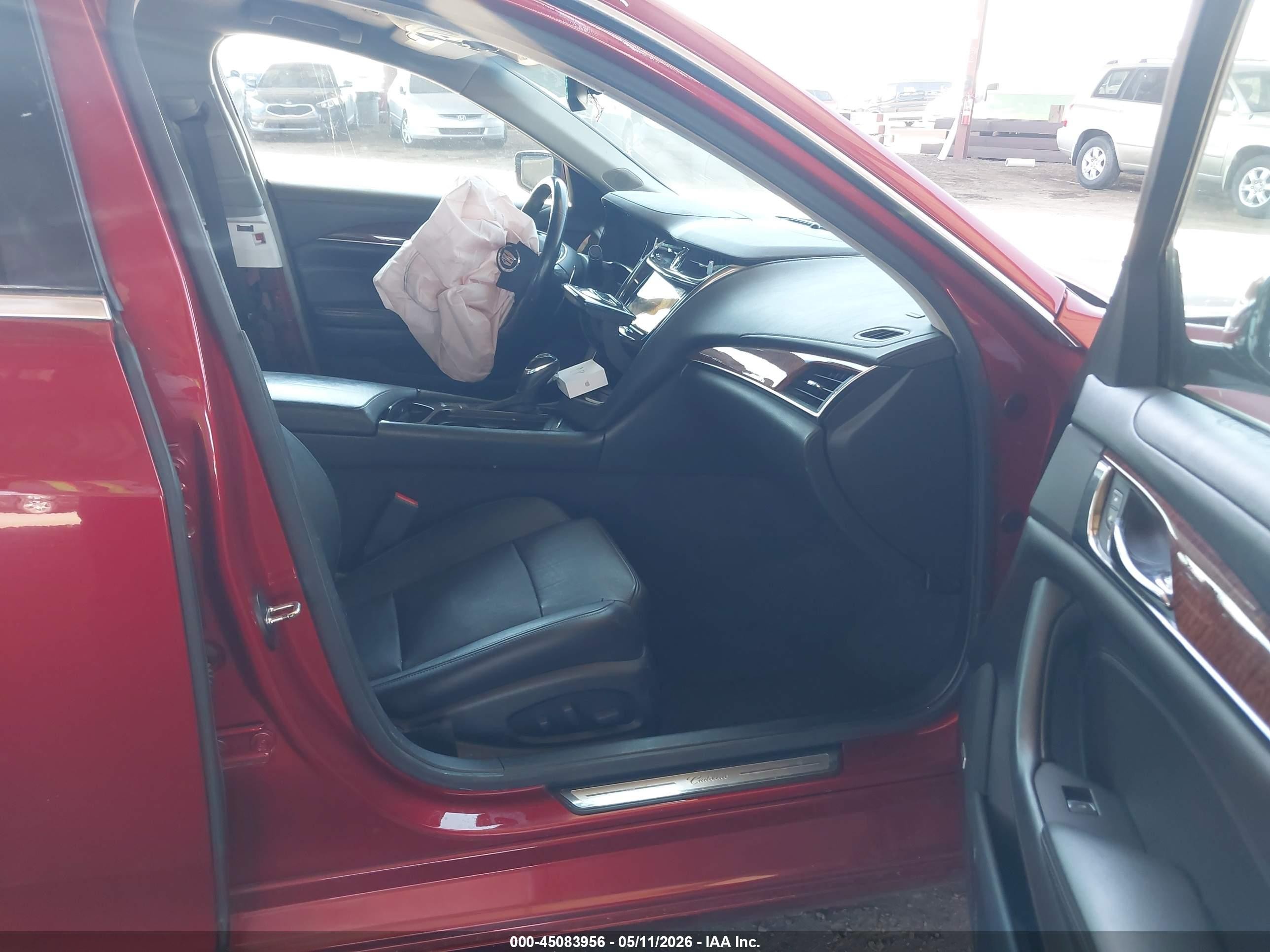 2014 Cadillac Cts Luxury Красный vin: 1G6AR5SX8E0168299