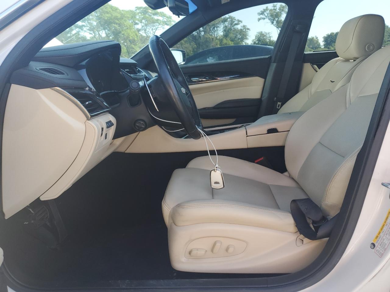 2018 Cadillac Cts Premium Luxury Белый vin: 1G6AS5SS5J0143380