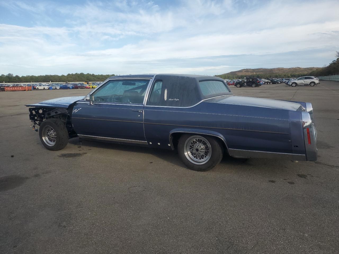 1984 Cadillac Fleetwood Brougham Blue vin: 1G6AW478XE9072013