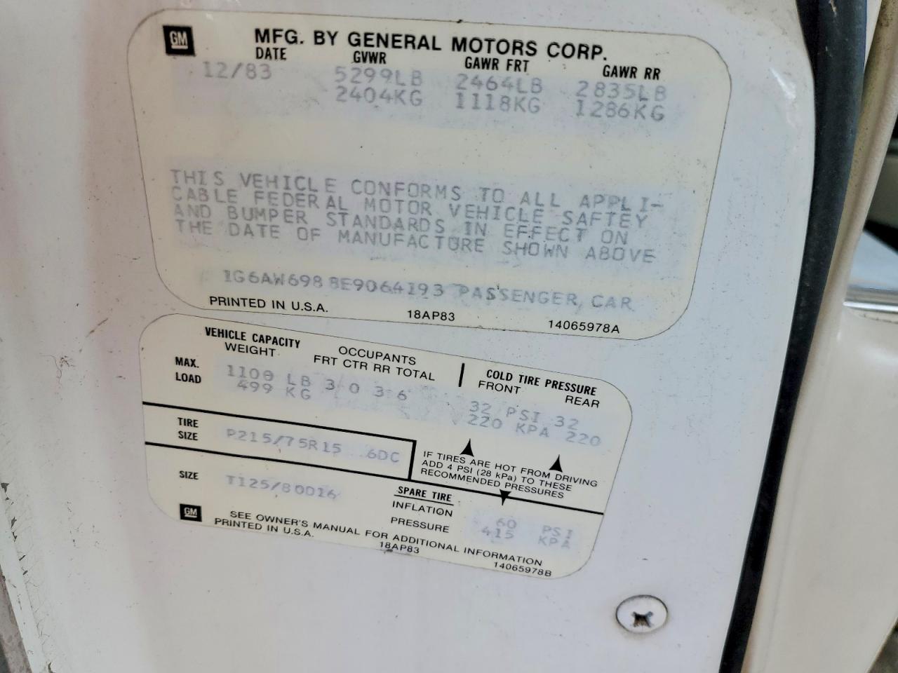 1984 Cadillac Fleetwood Brougham White vin: 1G6AW6988E9064193