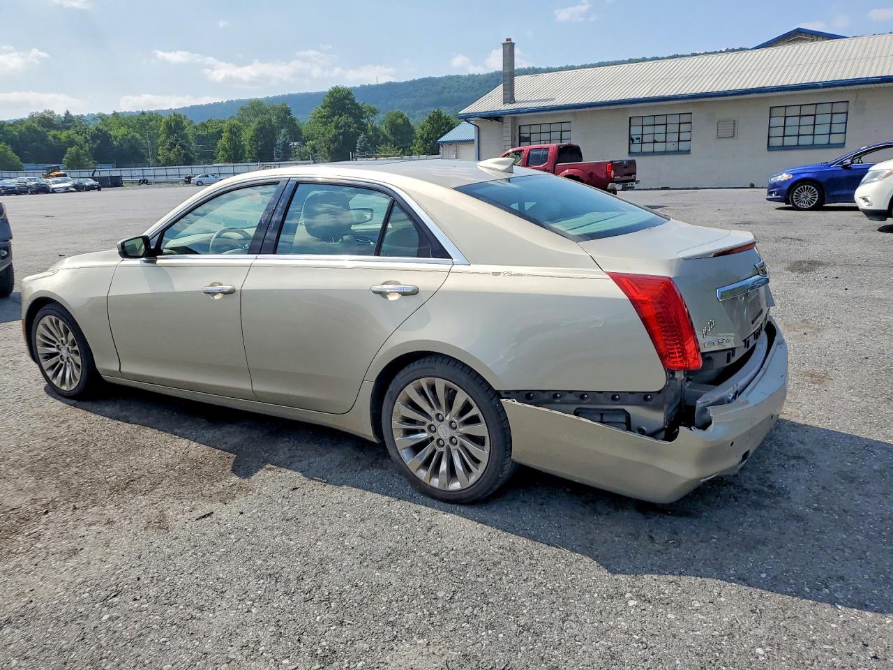 2015 Cadillac Cts Luxury Collection Tan vin: 1G6AX5S30F0118565