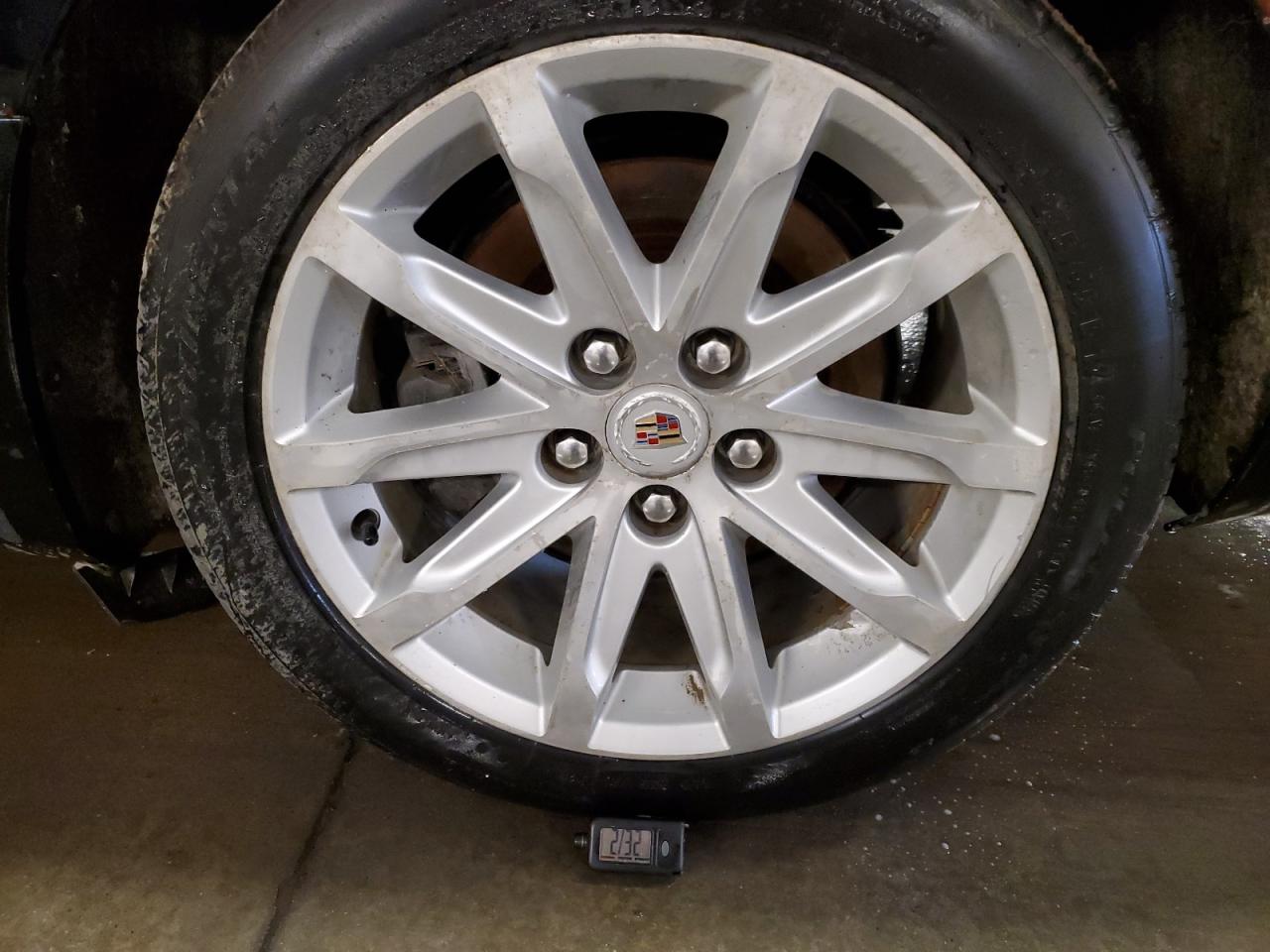 2014 Cadillac Cts Luxury Collection Black vin: 1G6AX5SX1E0179425 Damage: Left Rear Tire, Worn, Replacement Required