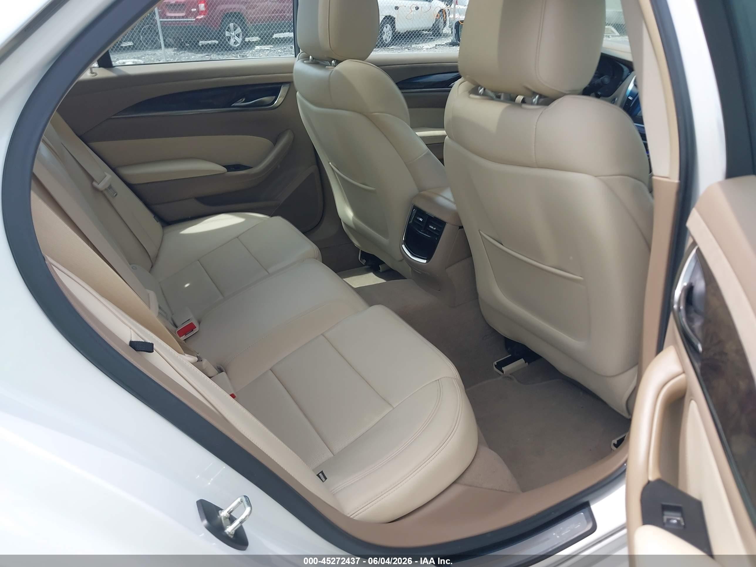 2015 Cadillac Cts Luxury White vin: 1G6AX5SX1F0135930