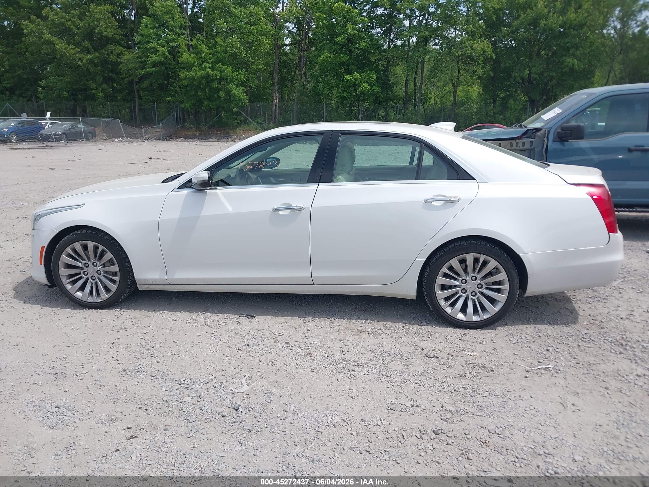 2015 Cadillac Cts Luxury White vin: 1G6AX5SX1F0135930