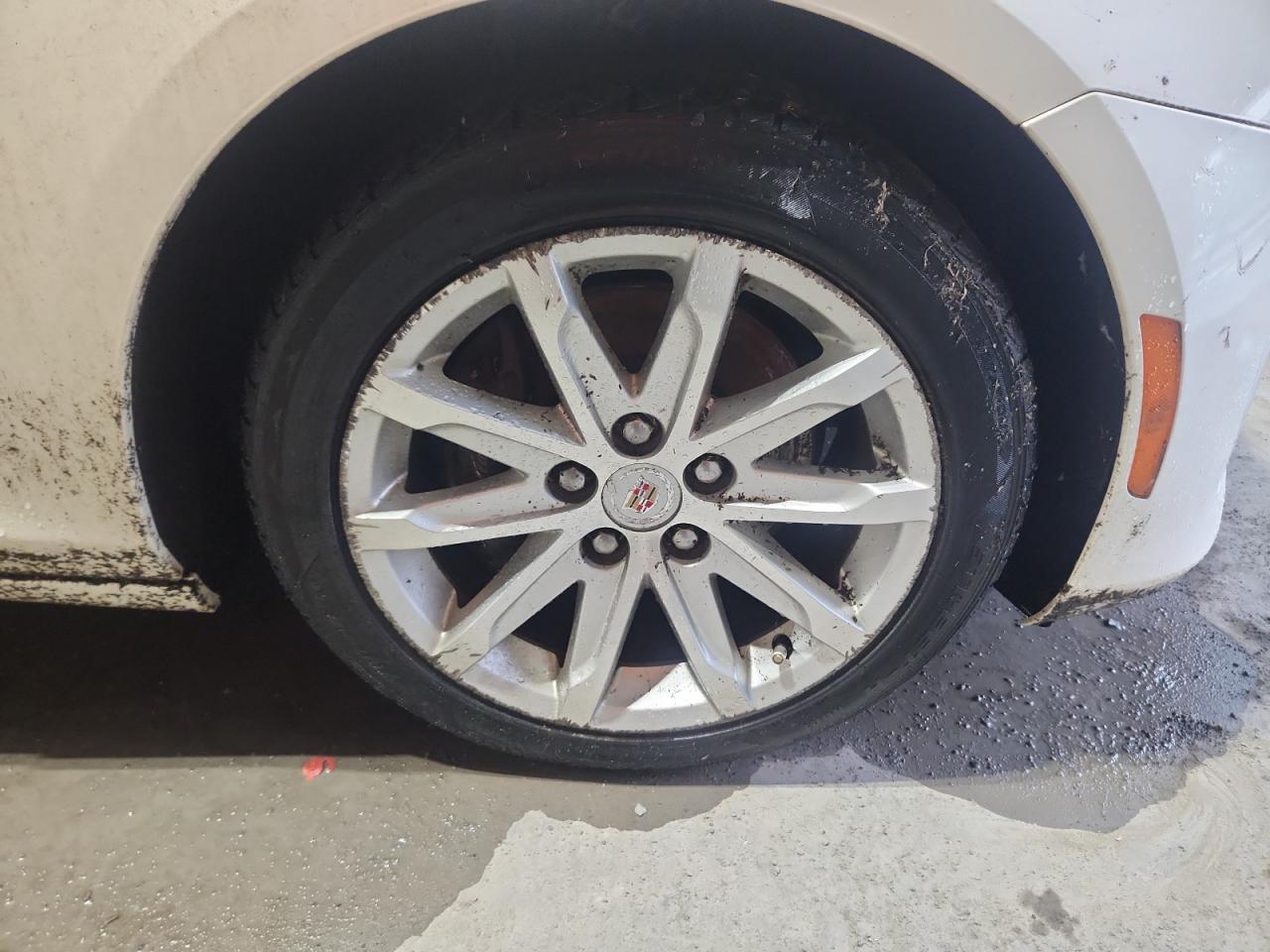 2014 Cadillac Cts Luxury Collection White vin: 1G6AX5SX5E0148307 Damage: Right Front Wheel, Curb Rash, > 12 Inches