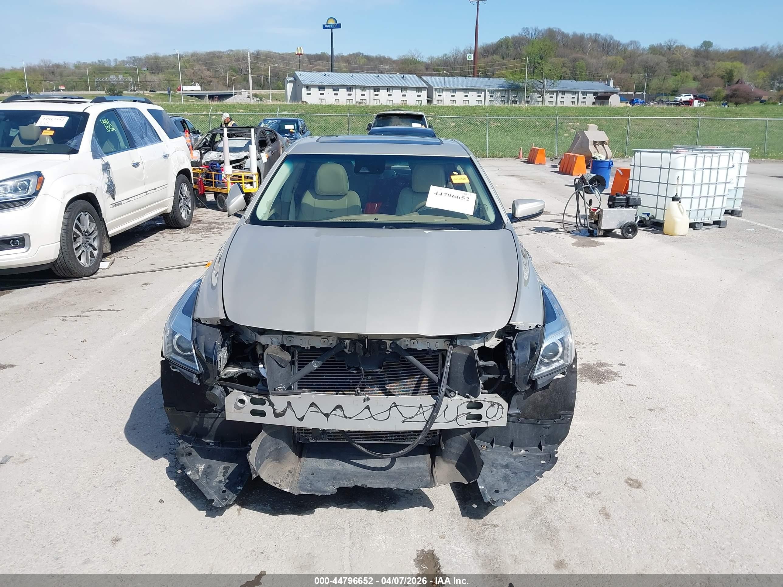 2014 Cadillac Cts Luxury Gold vin: 1G6AX5SX5E0191562