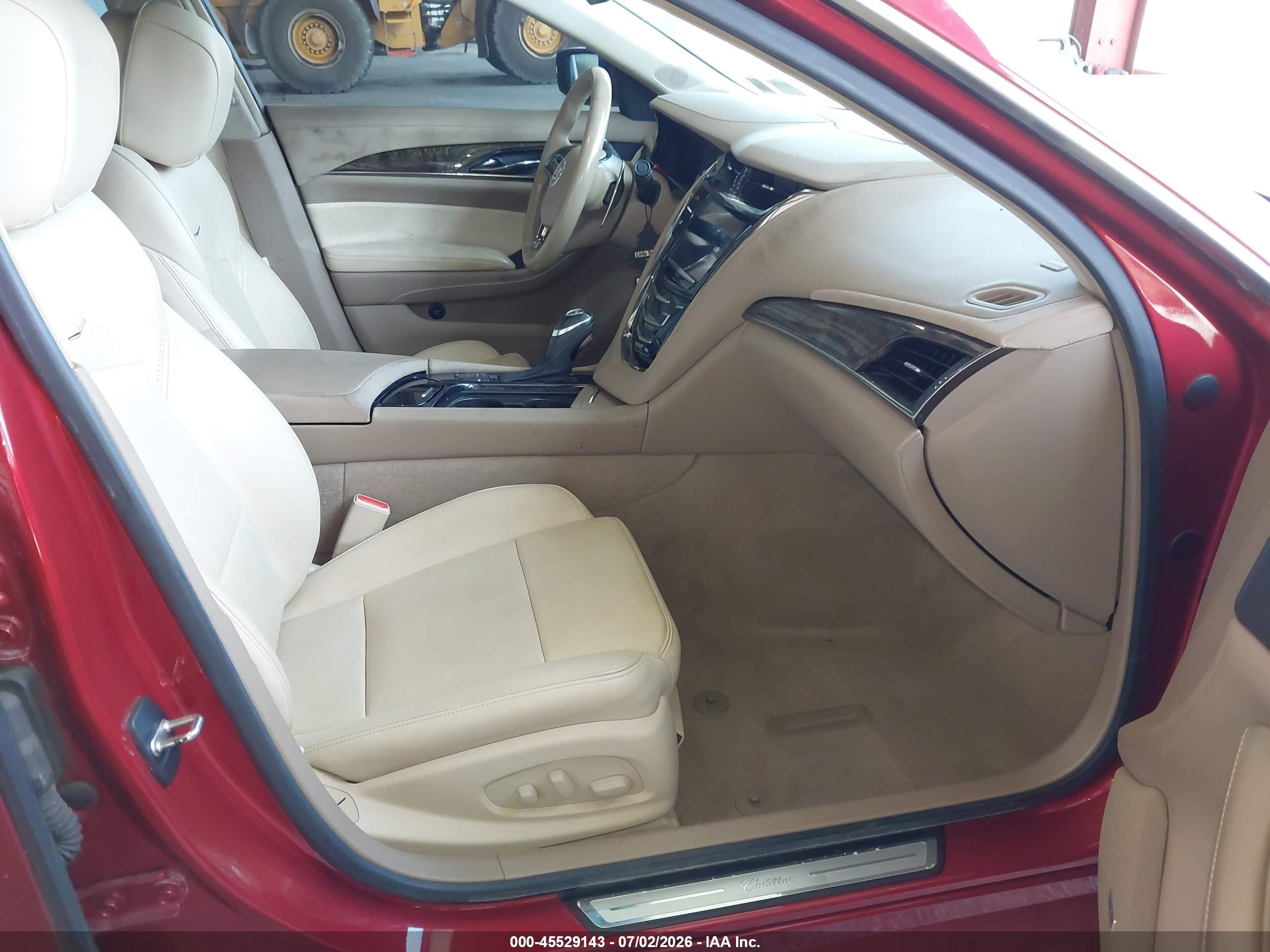 2014 Cadillac Cts Luxury Красный vin: 1G6AX5SX7E0197959