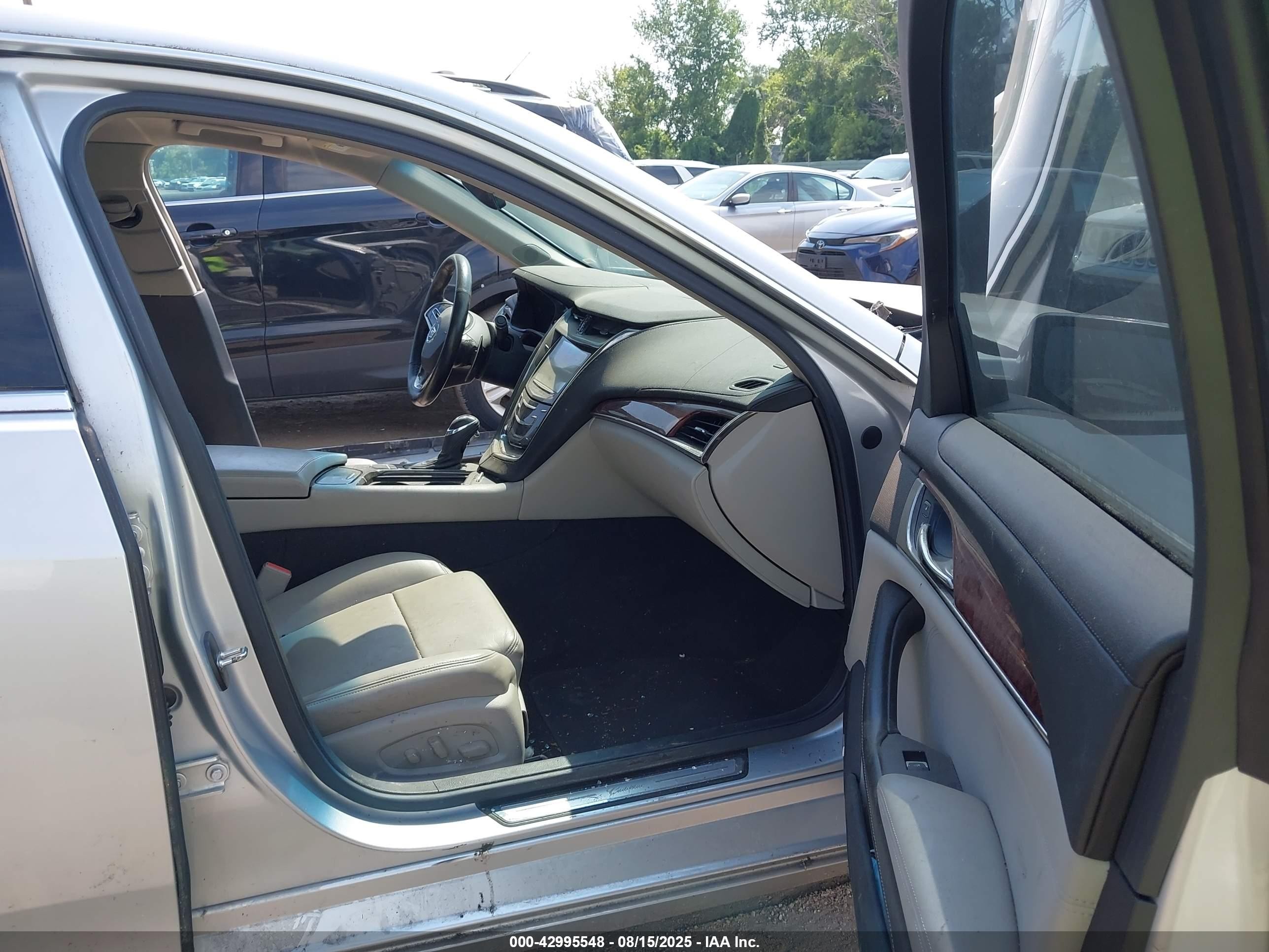 2014 Cadillac Cts Luxury Silver vin: 1G6AX5SX8E0197033