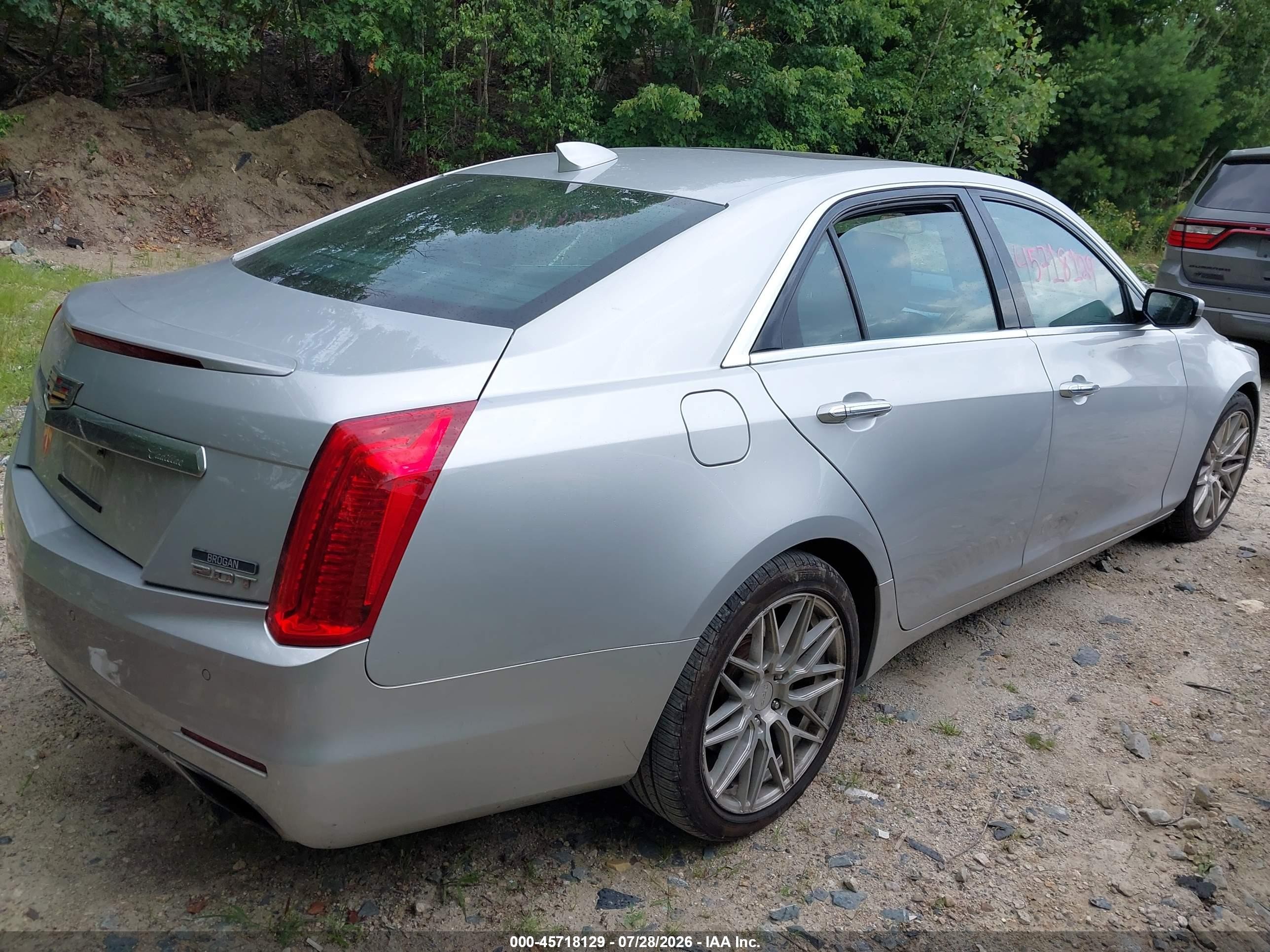 2015 Cadillac Cts Luxury Серебряный vin: 1G6AX5SXXF0106801