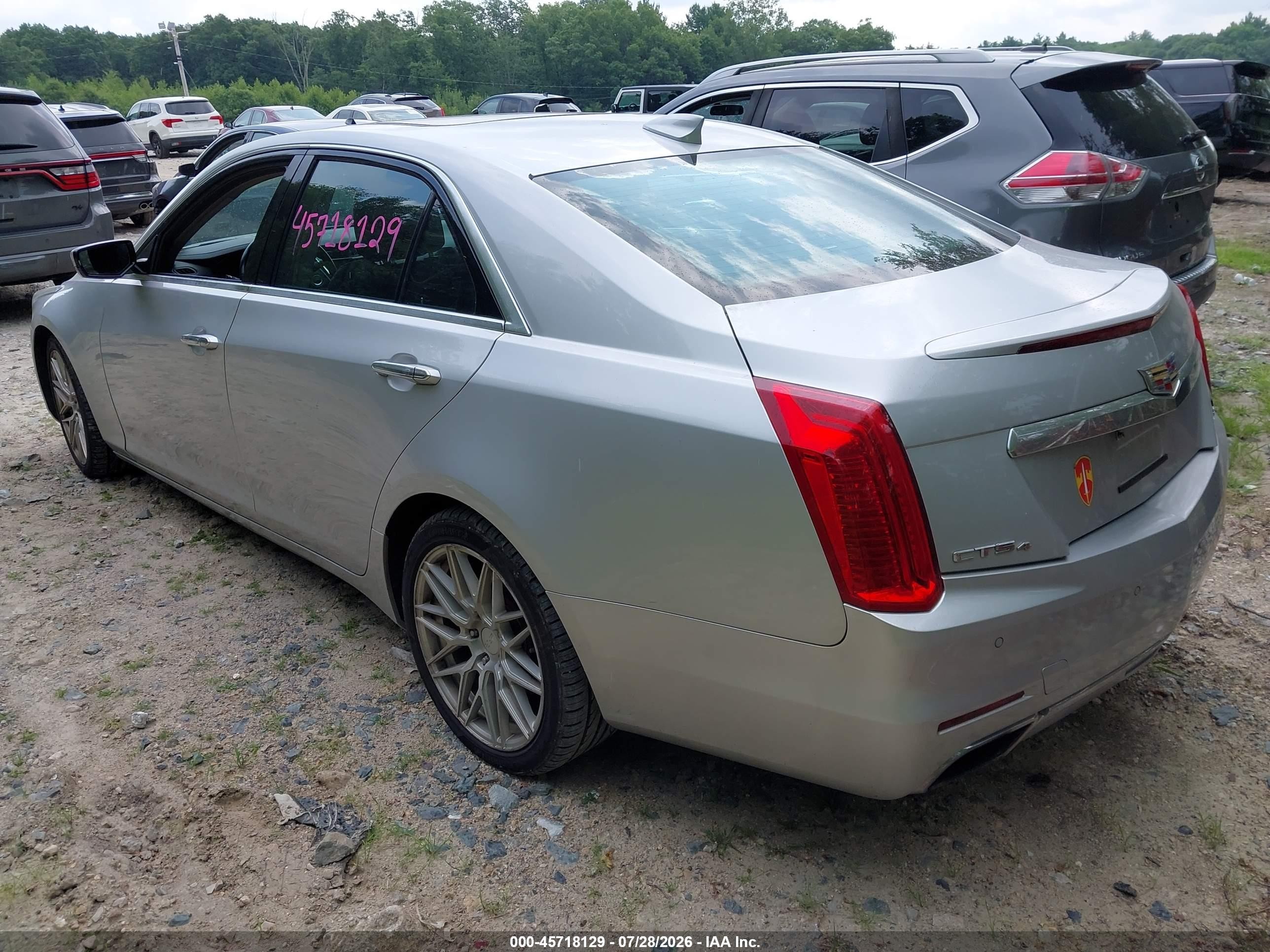 2015 Cadillac Cts Luxury Серебряный vin: 1G6AX5SXXF0106801