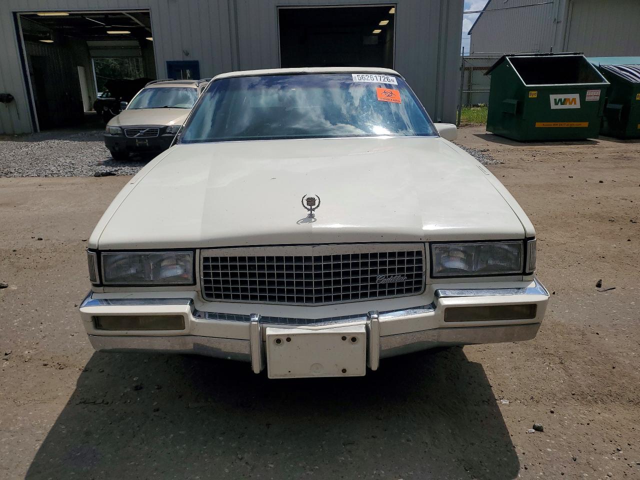 1989 Cadillac Fleetwood White vin: 1G6CB5155K4271195