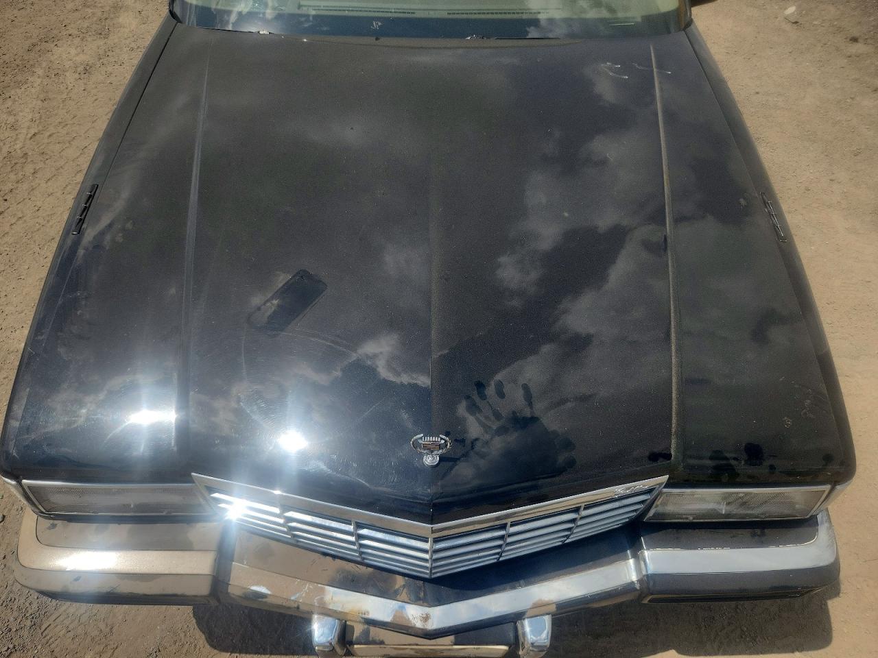 1991 Cadillac Fleetwood Black vin: 1G6CB53B5M4319350