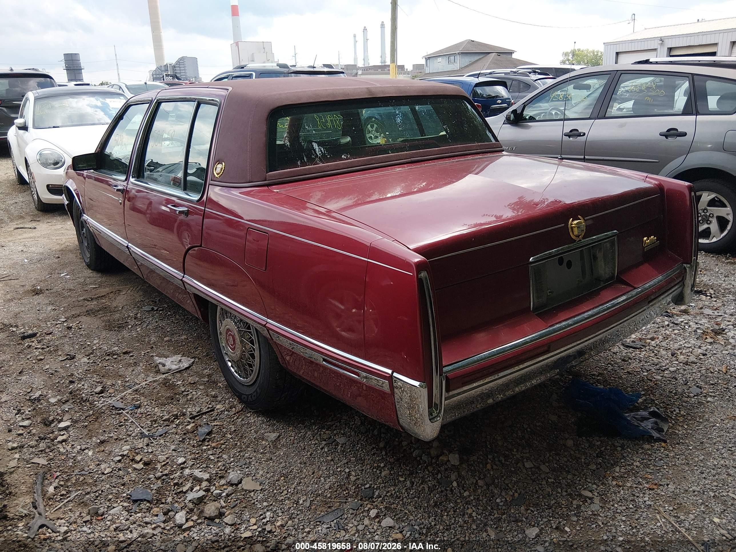 1992 Cadillac Fleetwood Burgundy vin: 1G6CB53B5N4275612