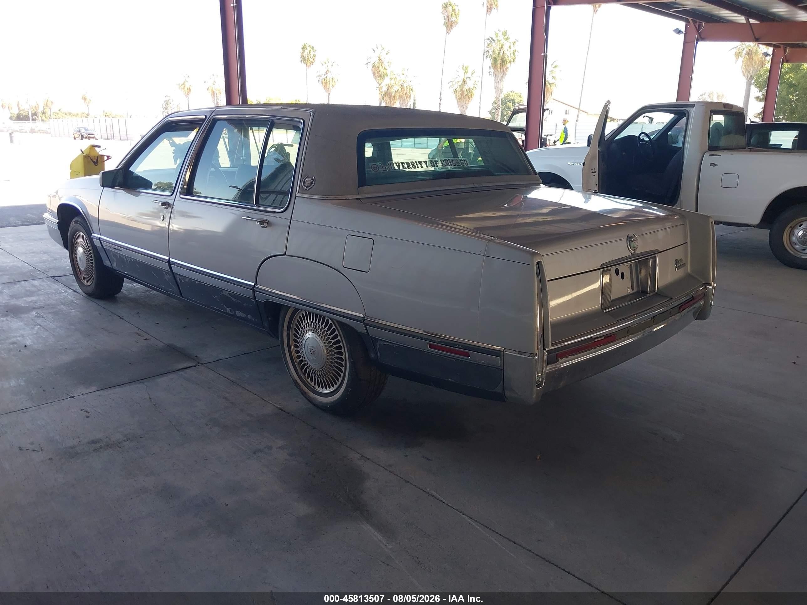 1991 Cadillac Fleetwood   Silver vin: 1G6CB53B8M4225625