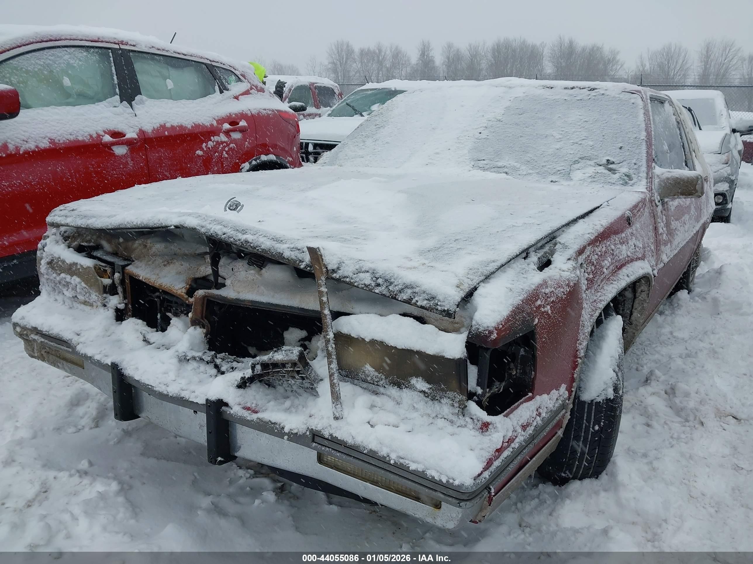 1988 Cadillac Deville   Burgundy vin: 1G6CD1154J4279211