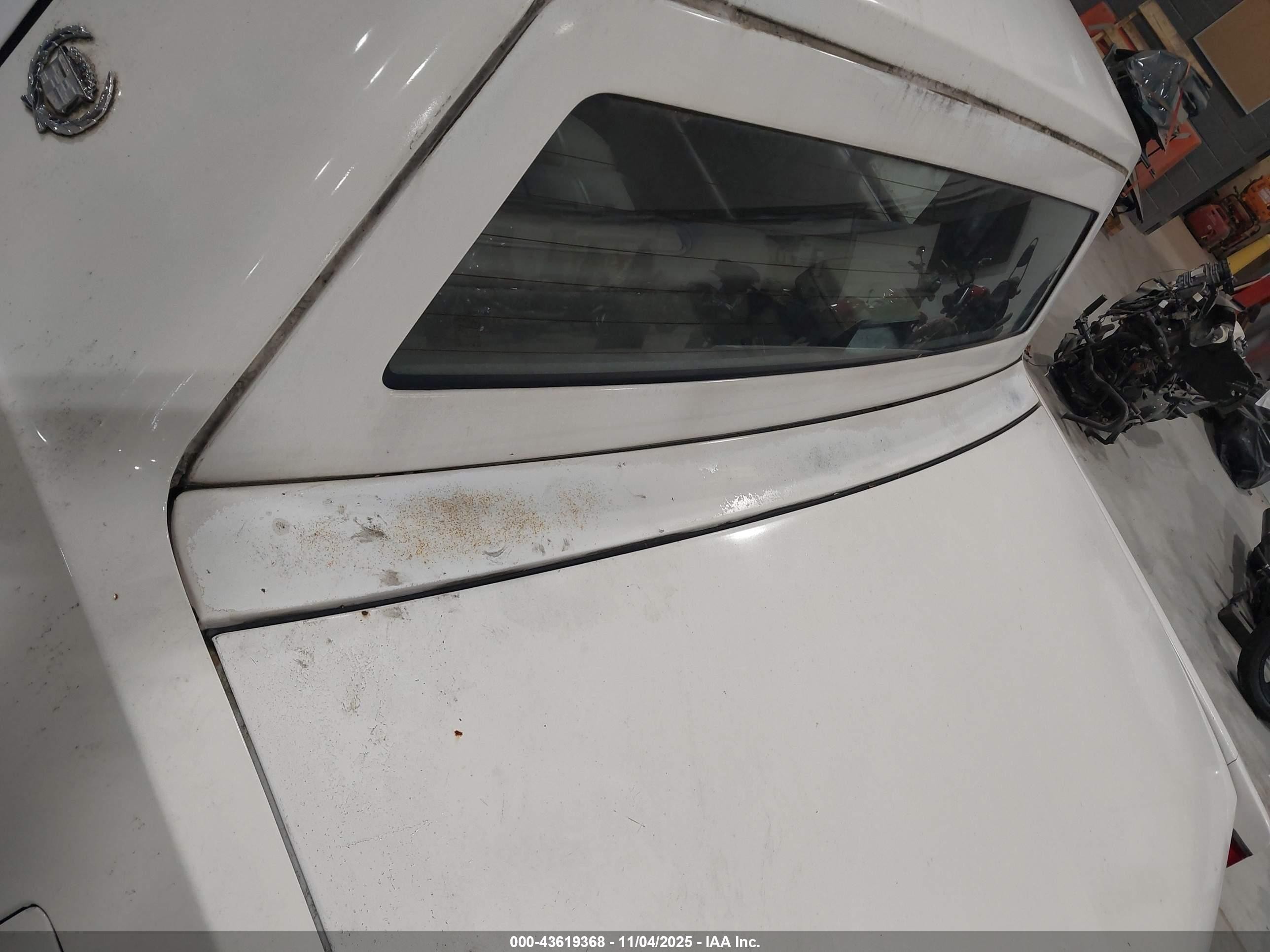 1988 Cadillac Deville   Белый vin: 1G6CD5152J4320443