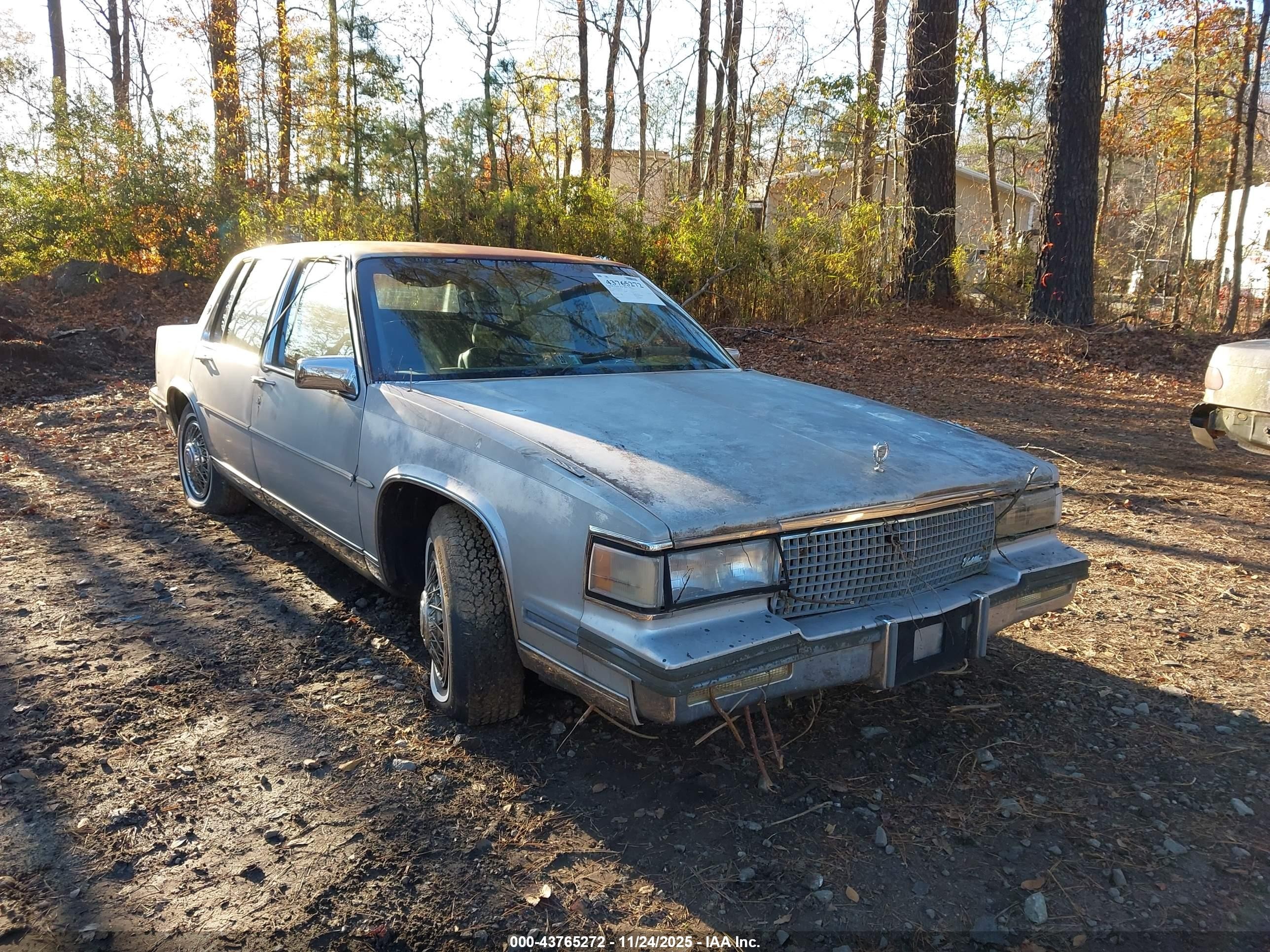 1988 Cadillac Deville   Silver vin: 1G6CD5155J4332134