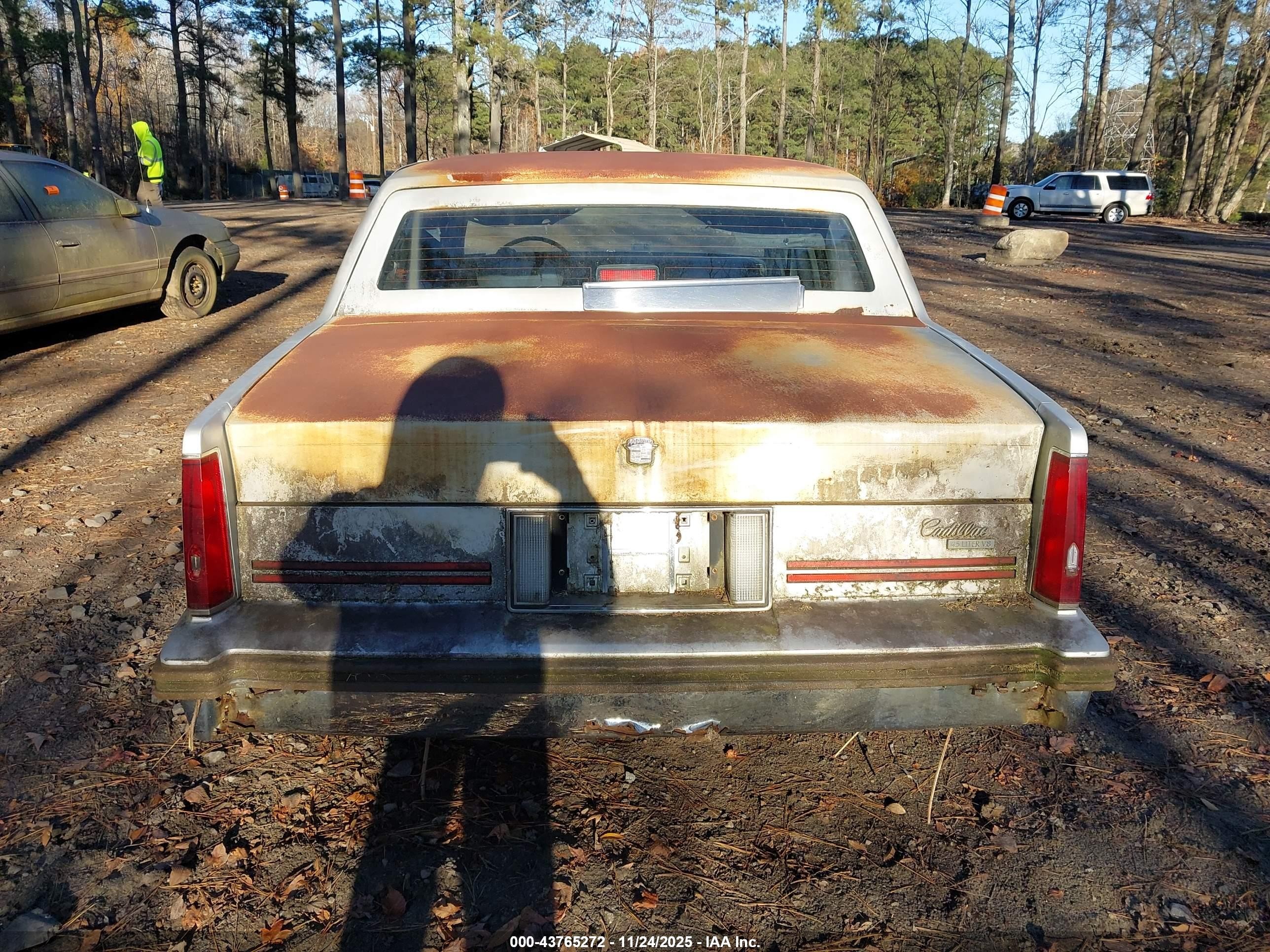 1988 Cadillac Deville   Silver vin: 1G6CD5155J4332134