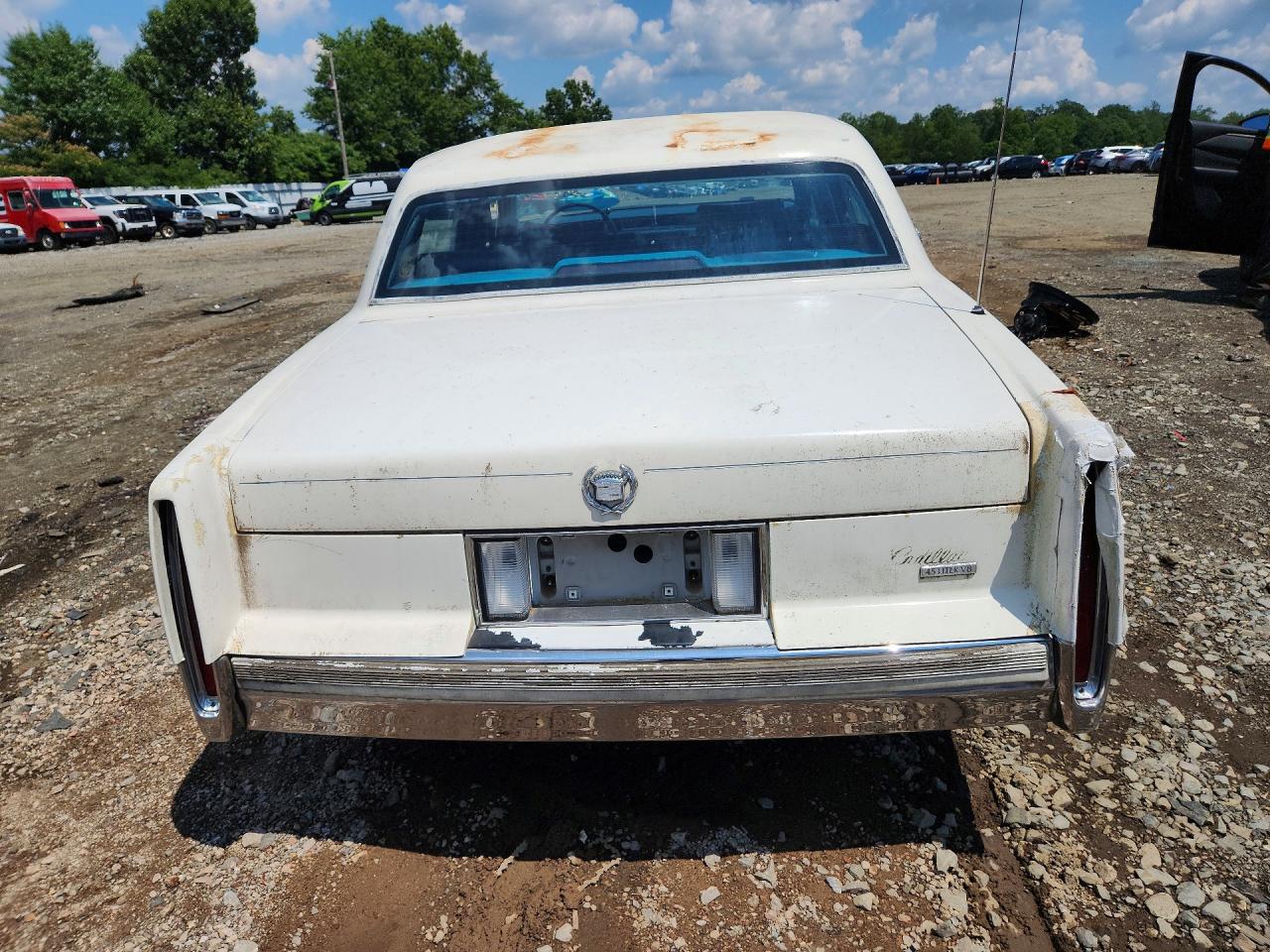 1989 Cadillac De Ville White vin: 1G6CD5155K4347203