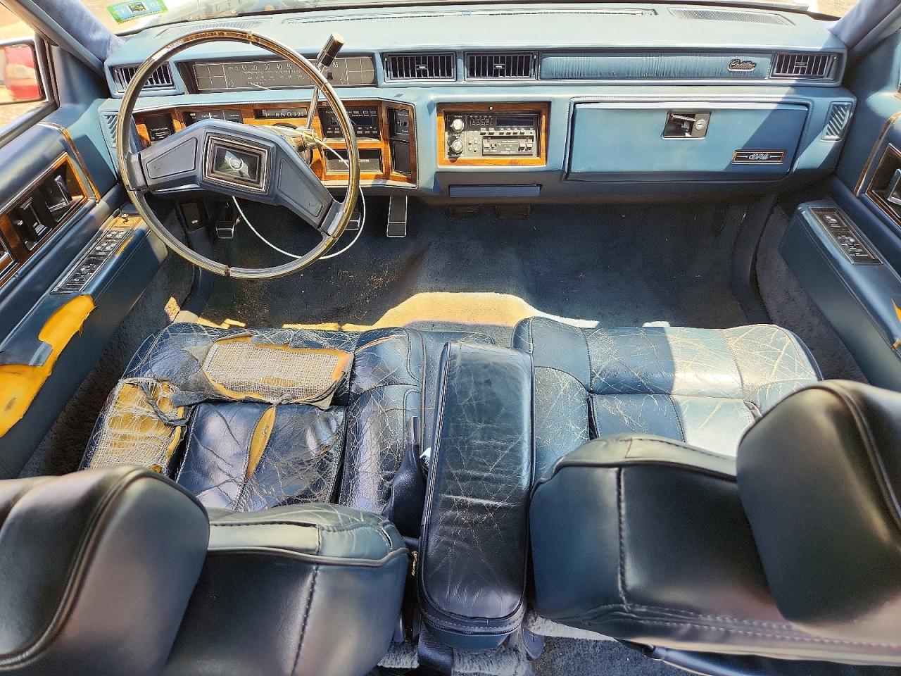 1989 Cadillac De Ville White vin: 1G6CD5155K4347203