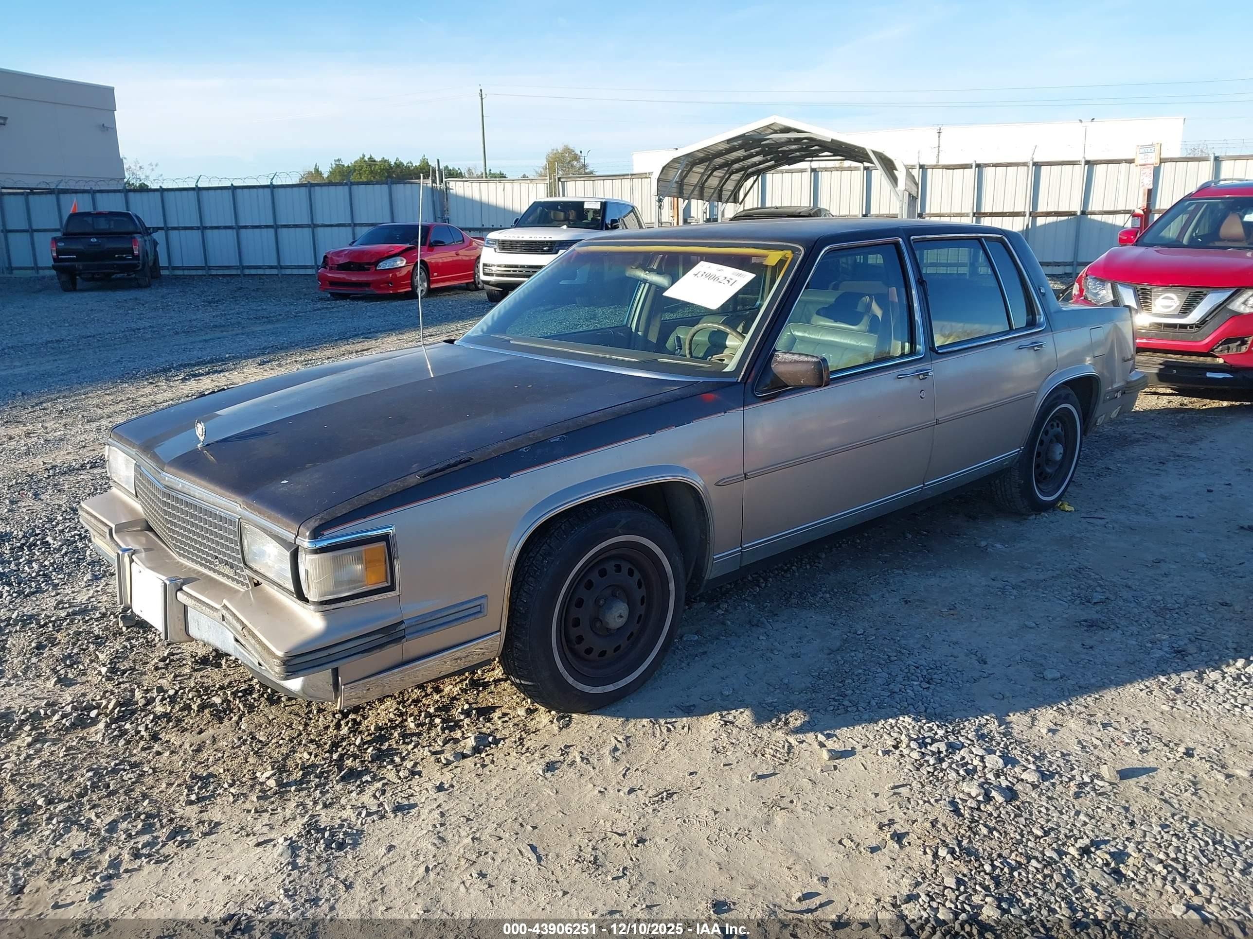 1988 Cadillac Deville   Tan vin: 1G6CD5156J4241664