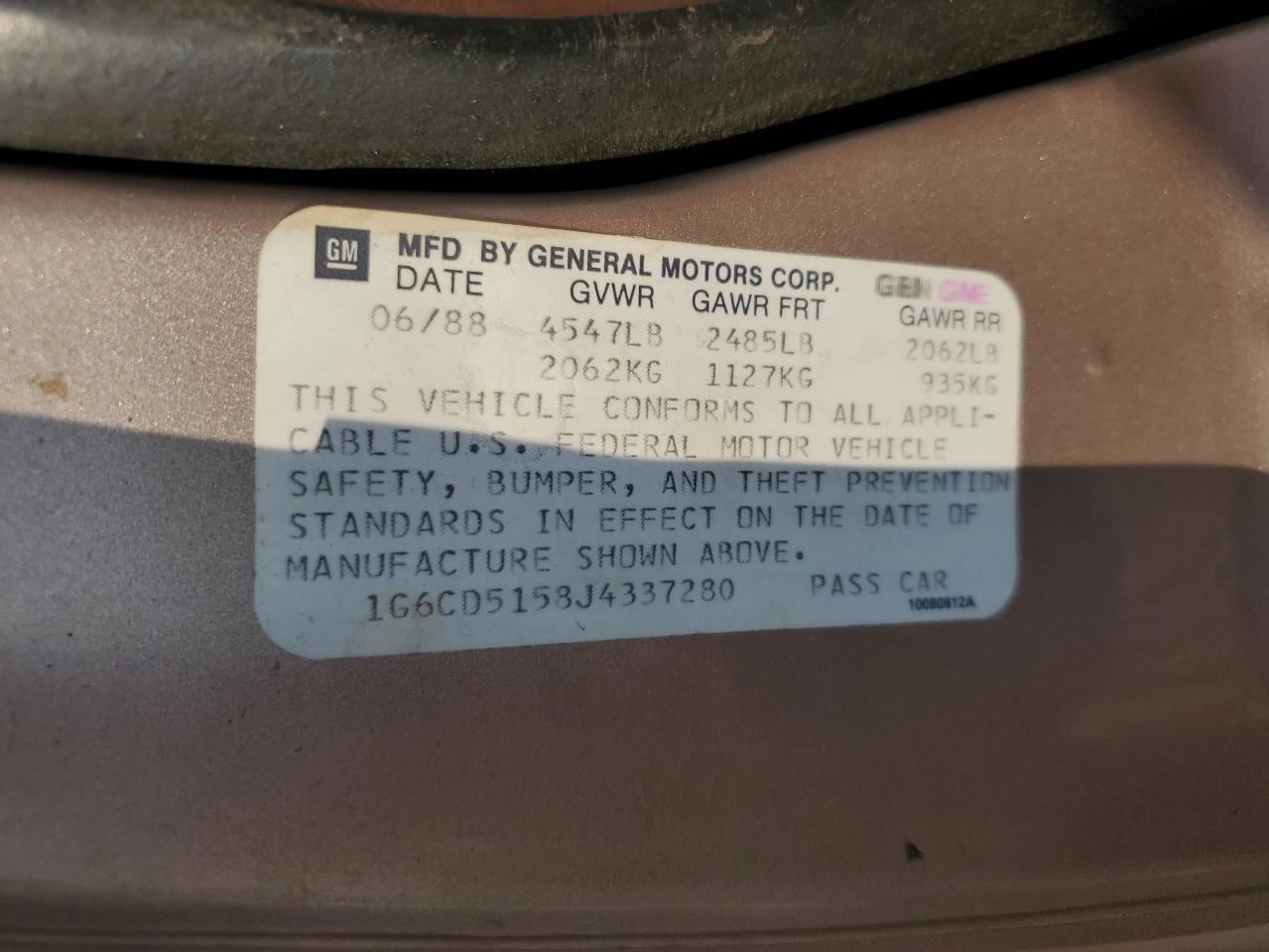 1988 Cadillac Deville Beige vin: 1G6CD5158J4337280