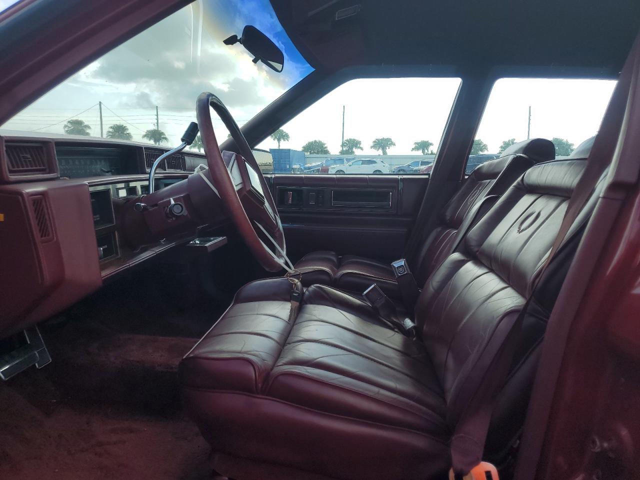 1988 Cadillac Deville Maroon vin: 1G6CD515XJ4279169