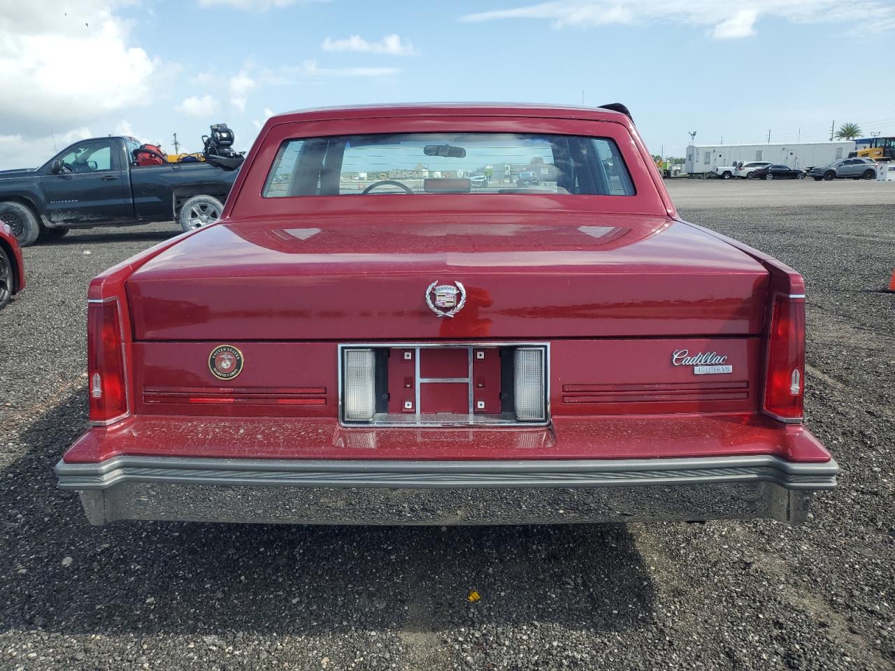 1988 Cadillac Deville Maroon vin: 1G6CD515XJ4279169