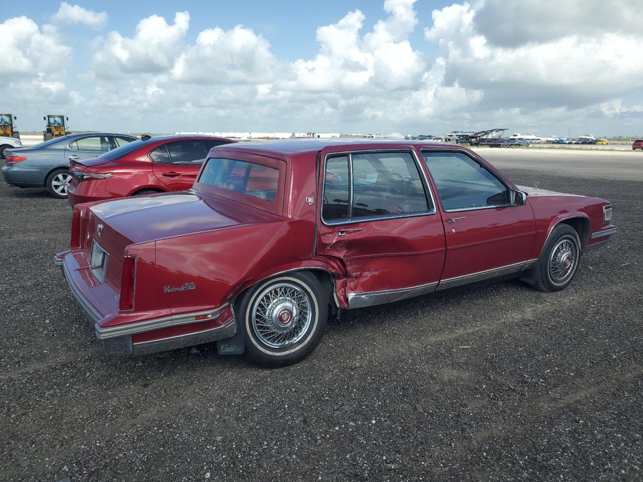 1988 Cadillac Deville Maroon vin: 1G6CD515XJ4279169