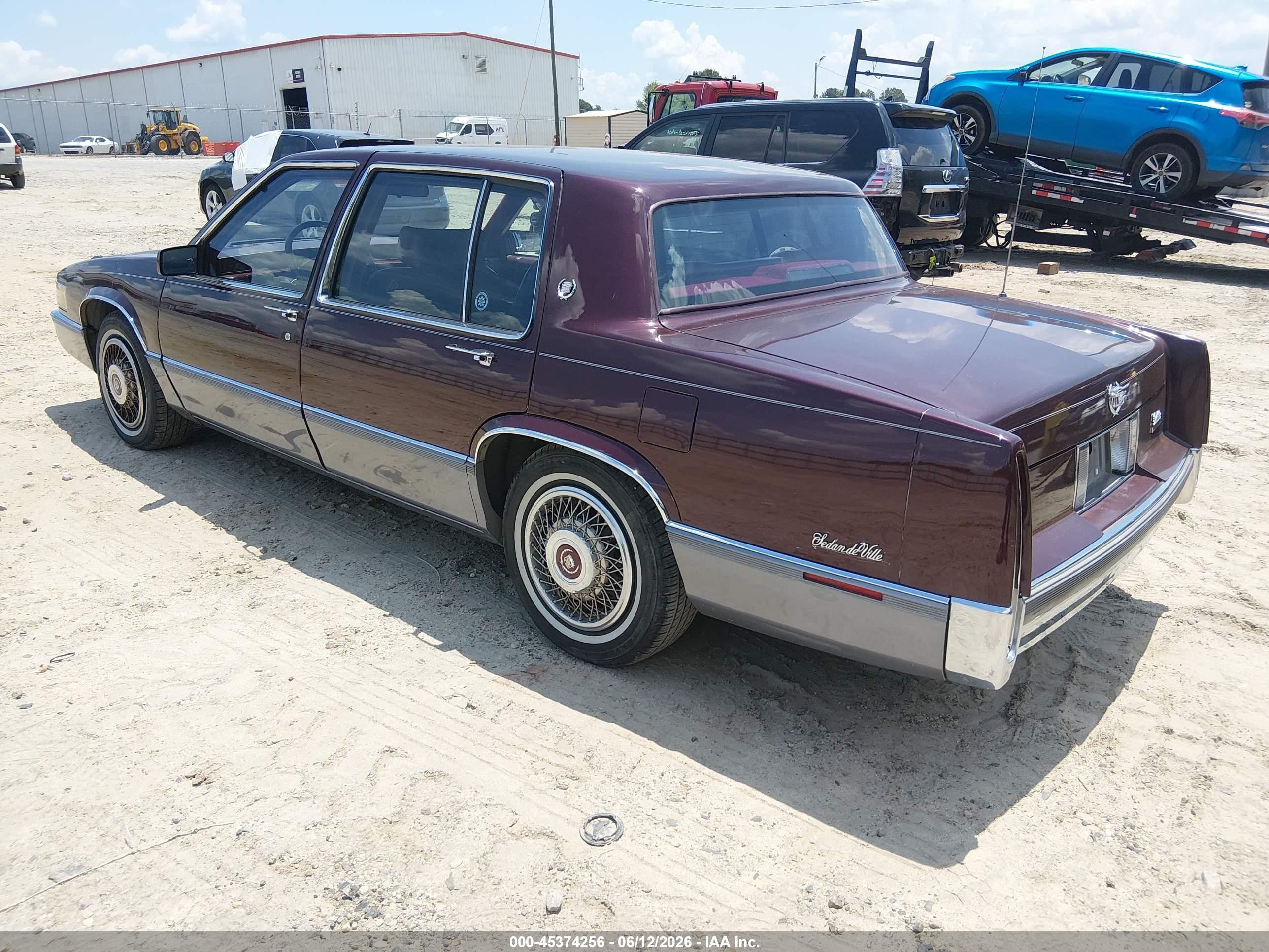 1990 Cadillac Deville   Бордовый vin: 1G6CD5330L4312775