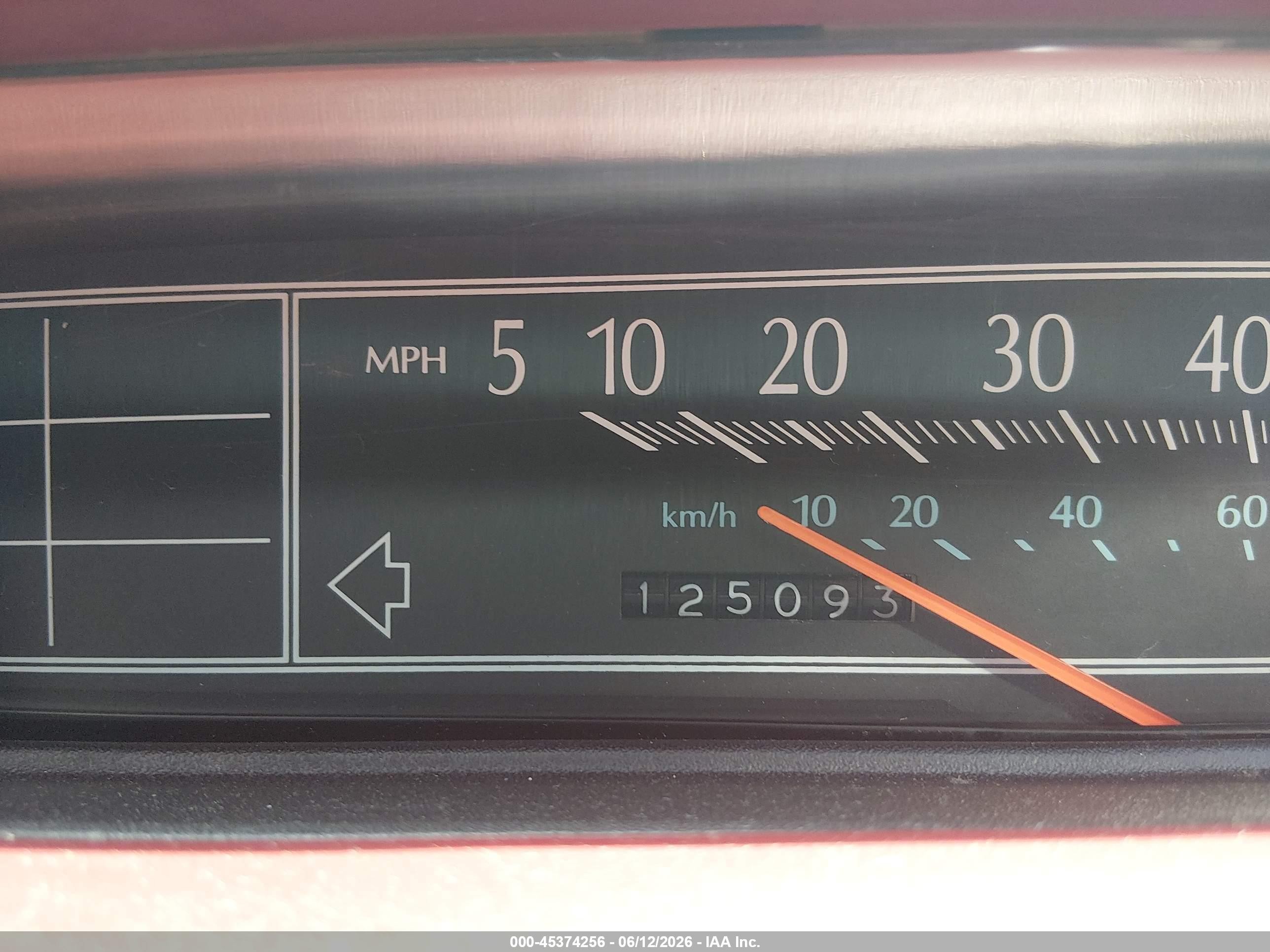 1990 Cadillac Deville   Бордовый vin: 1G6CD5330L4312775