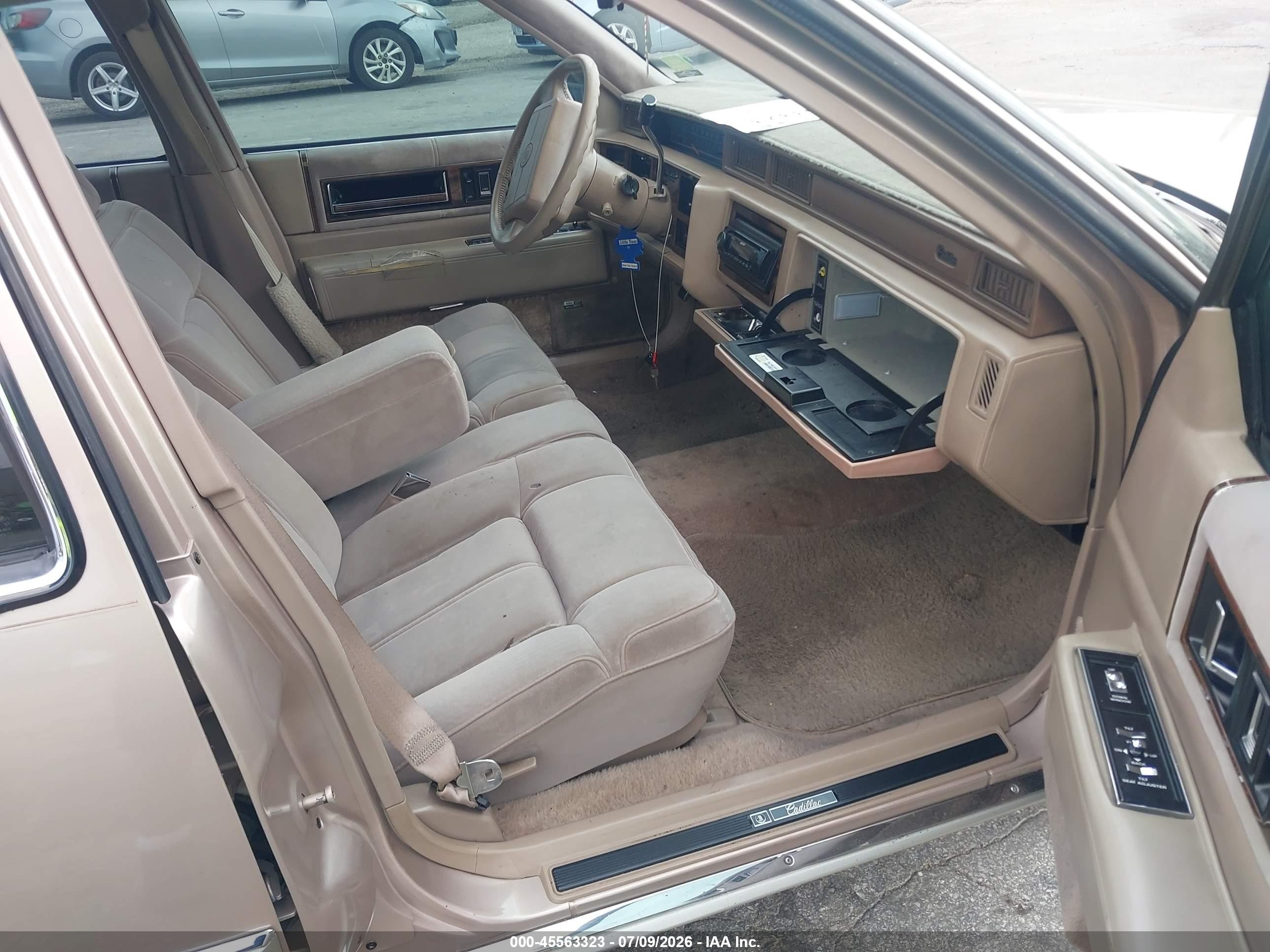 1990 Cadillac Deville Желто-коричневый vin: 1G6CD5331L4321842