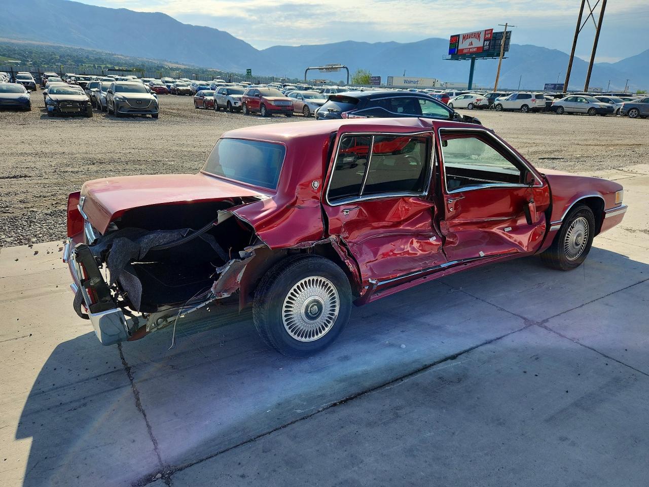 1992 Cadillac Deville Red vin: 1G6CD53B0N4302080