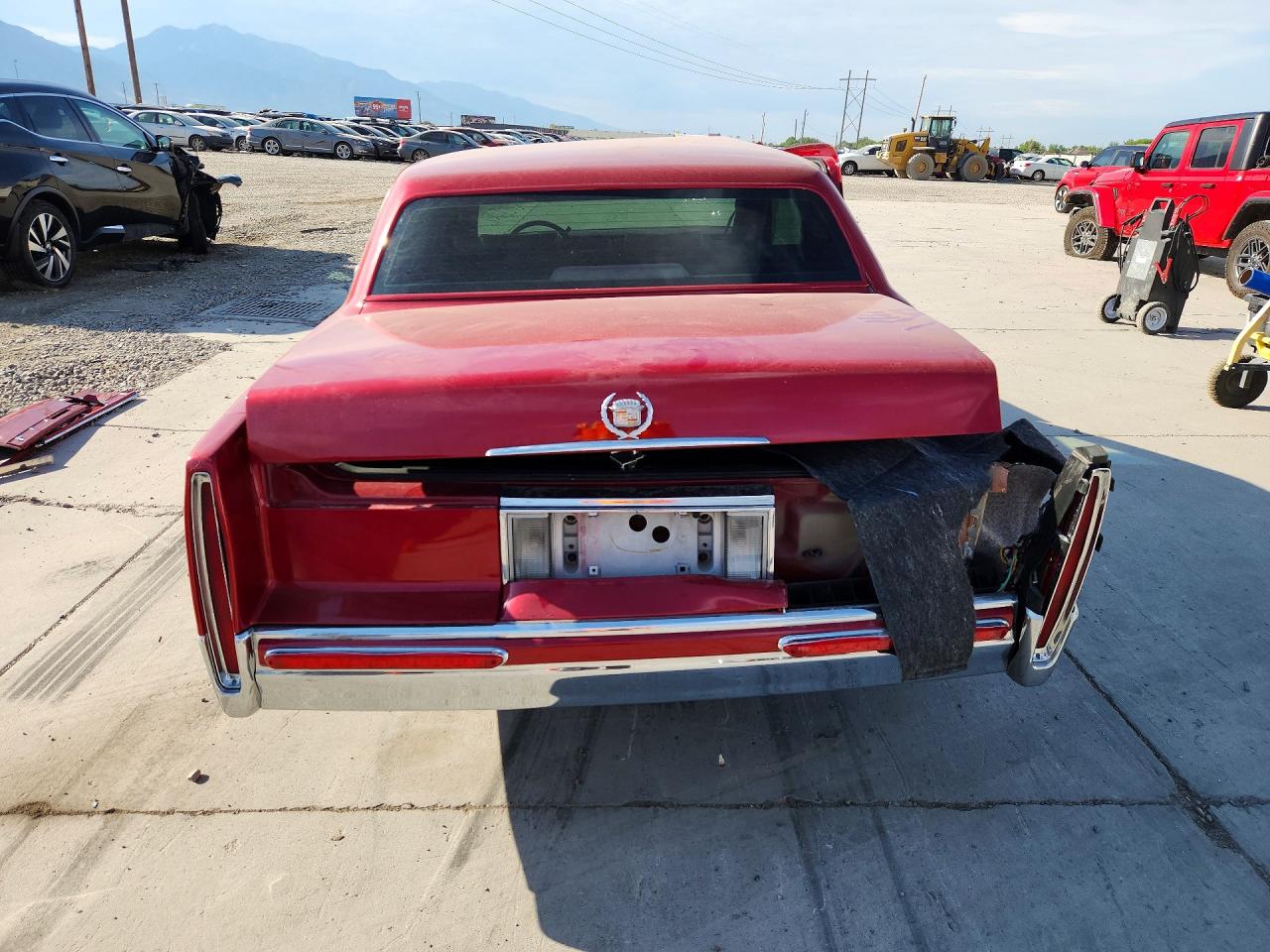 1992 Cadillac Deville Red vin: 1G6CD53B0N4302080